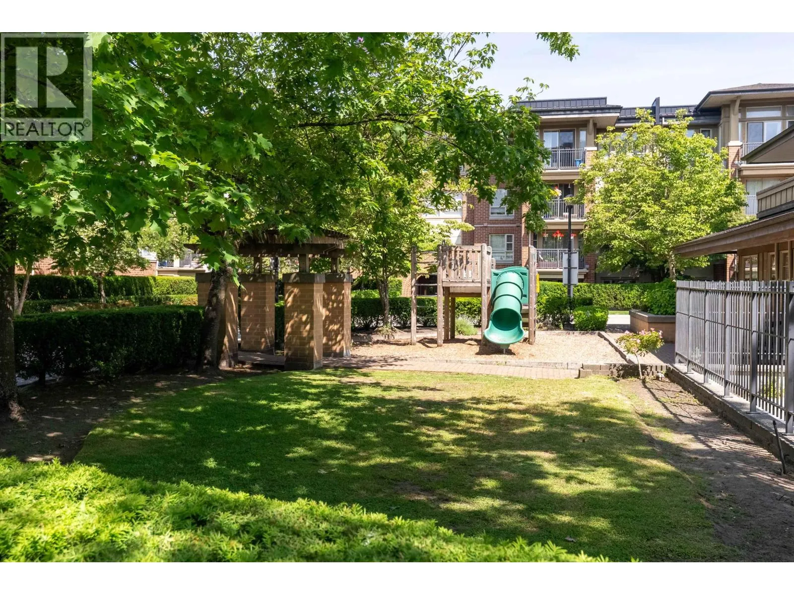 5102 5111 GARDEN CITY ROAD