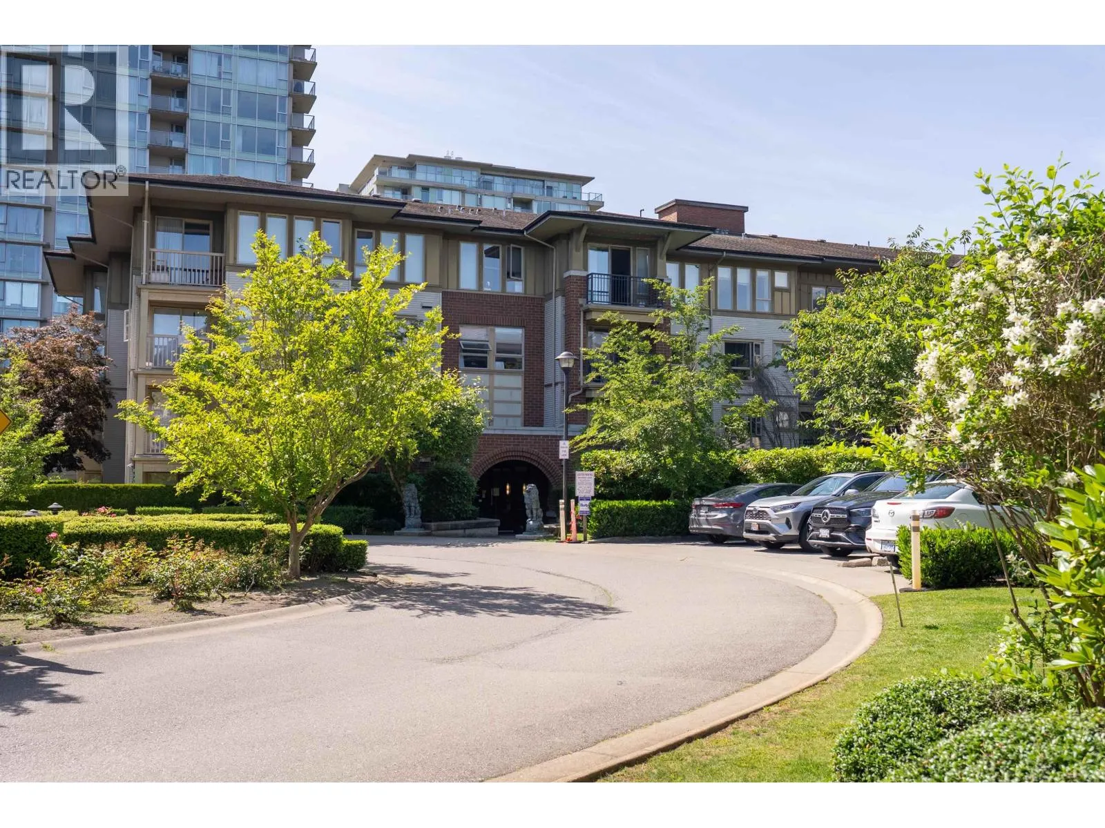 5102 5111 GARDEN CITY ROAD