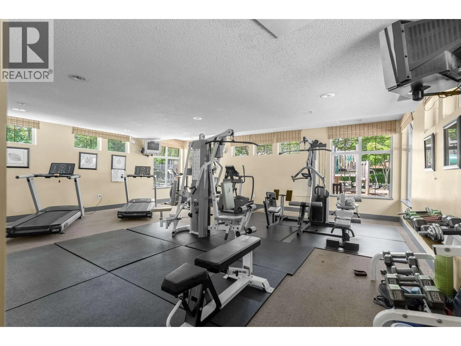 5102 5111 GARDEN CITY ROAD
