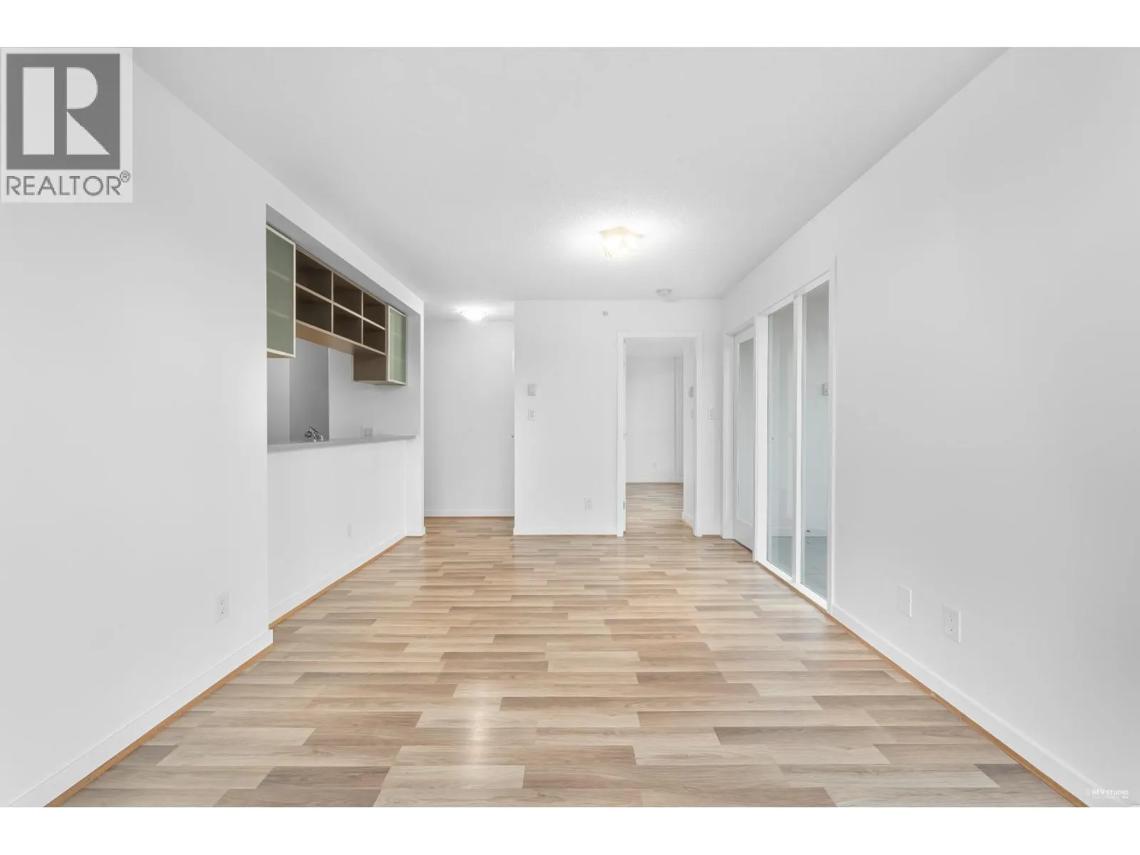 2908 928 BEATTY STREET