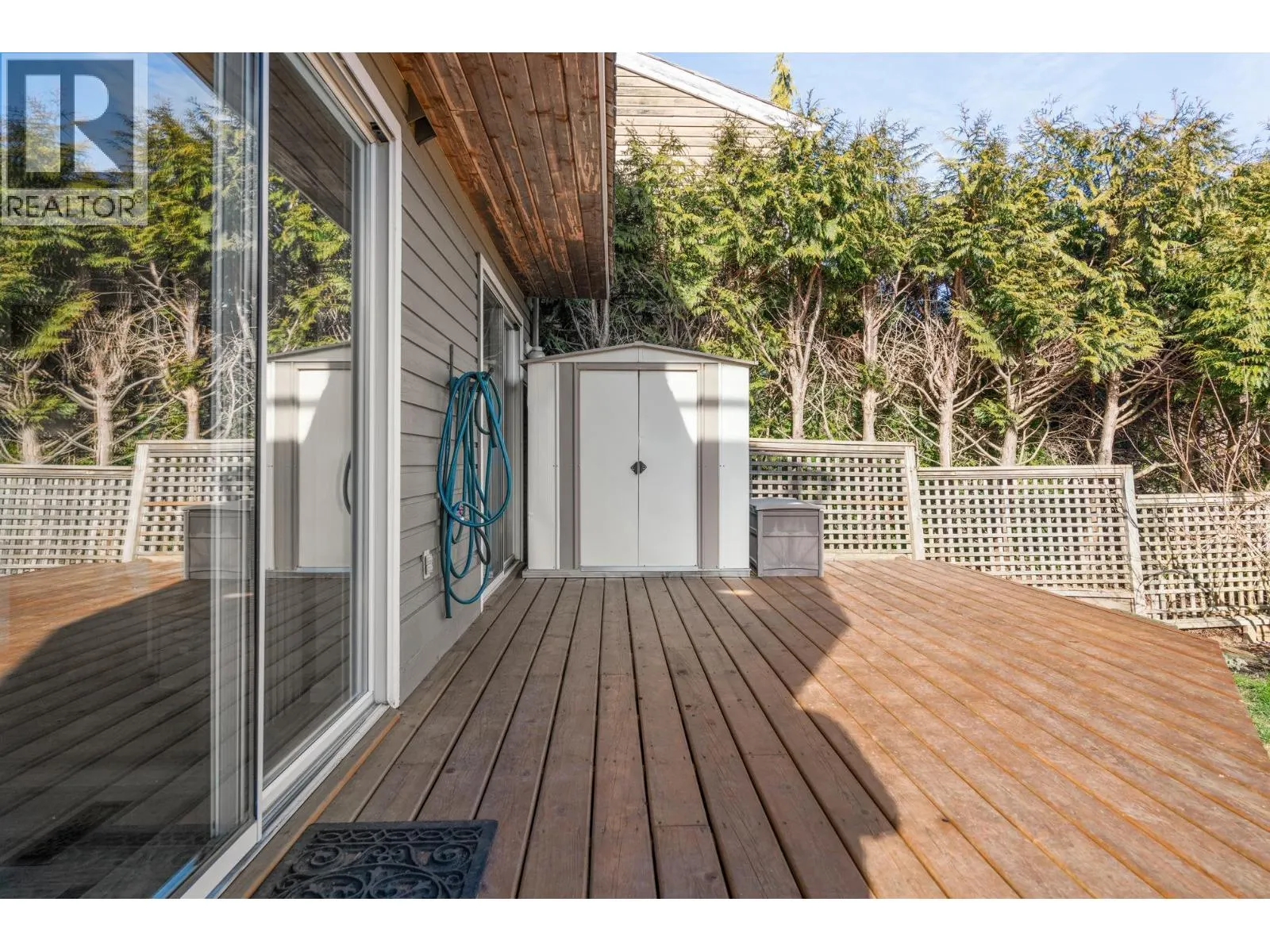 1480 VIEW CRESCENT