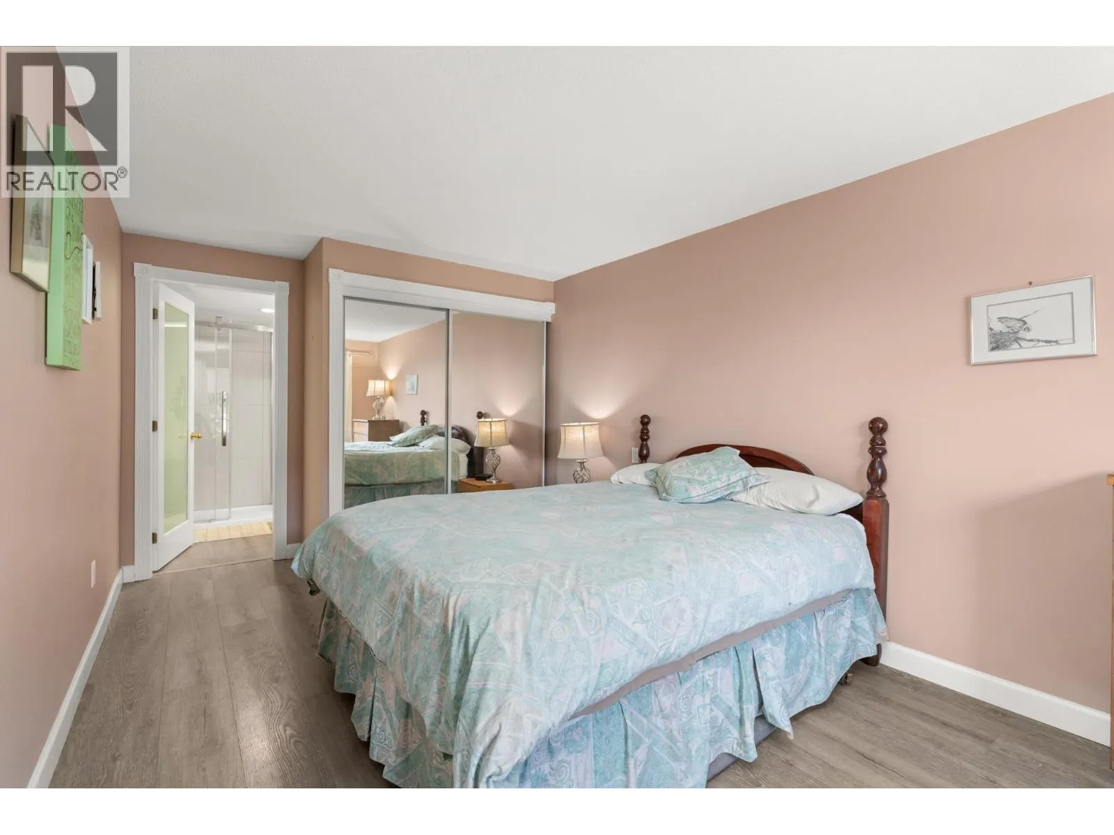 1480 VIEW CRESCENT