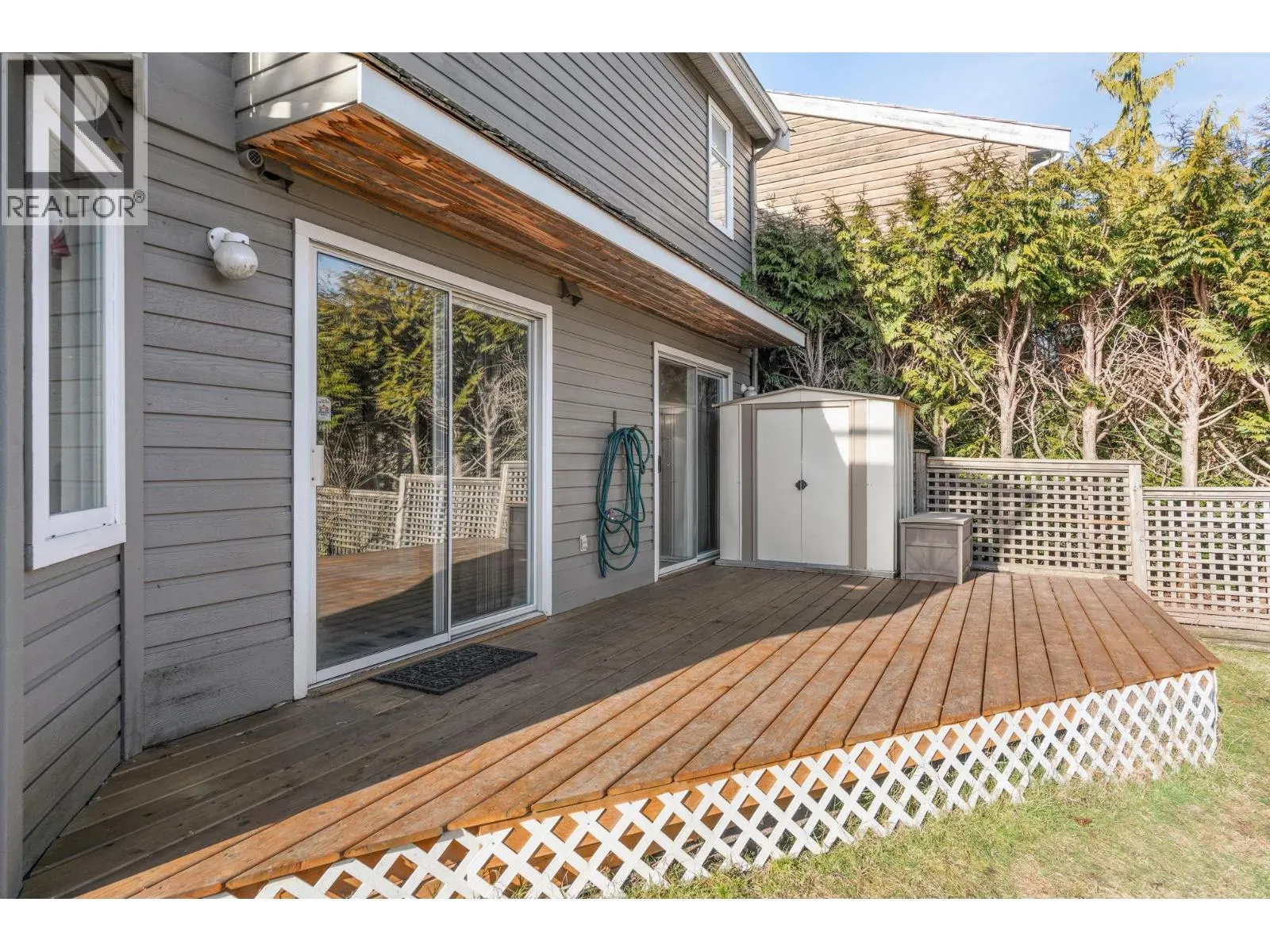 1480 VIEW CRESCENT