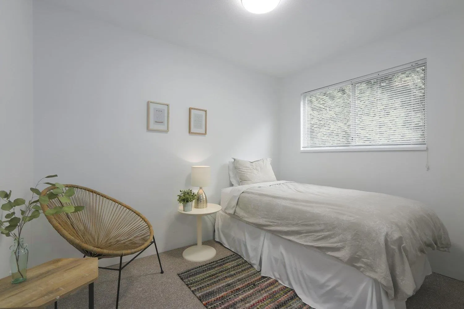 Unit B 1828 KING GEORGE BLVD
