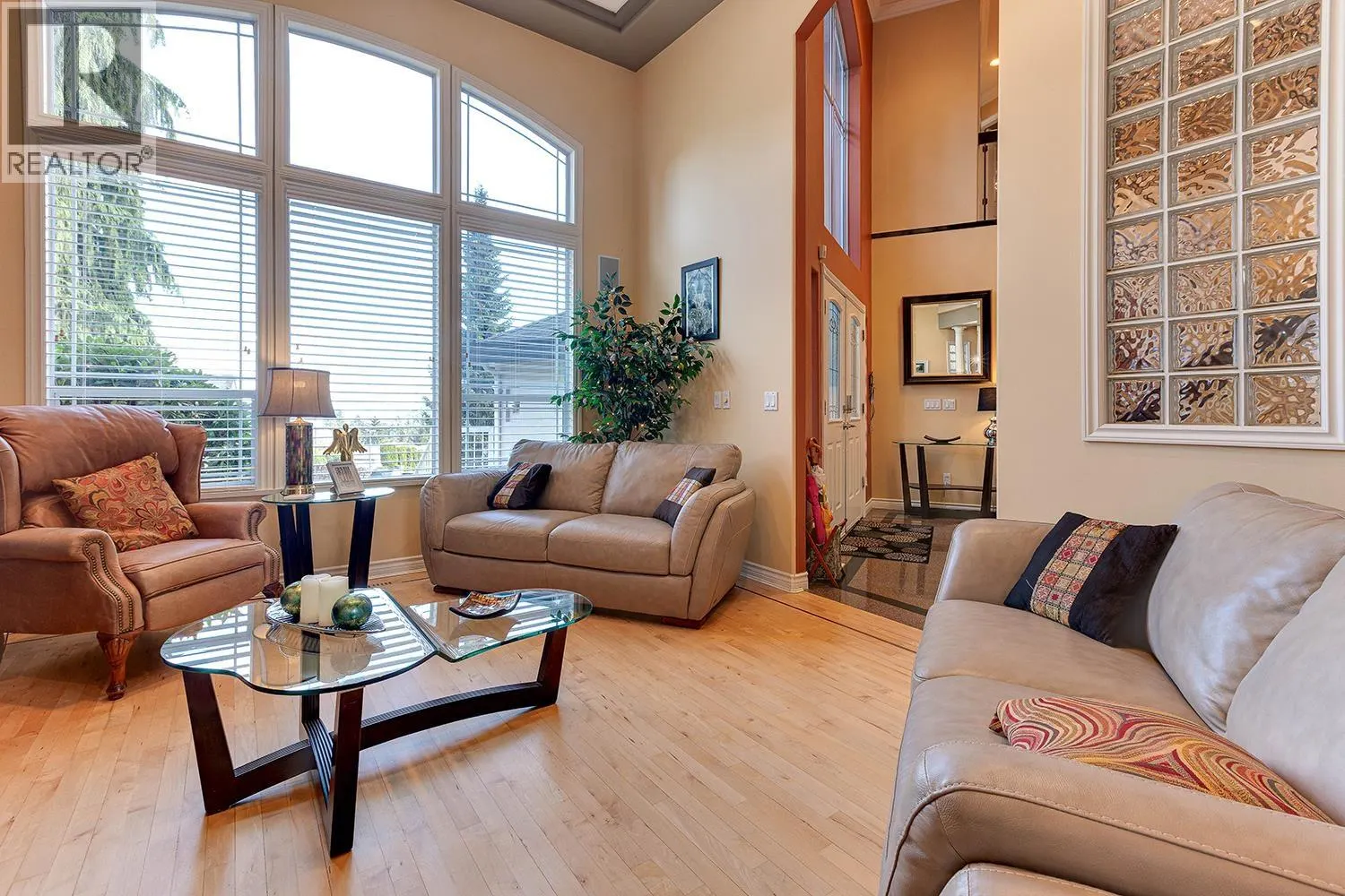 1522 WHITEBARK PLACE