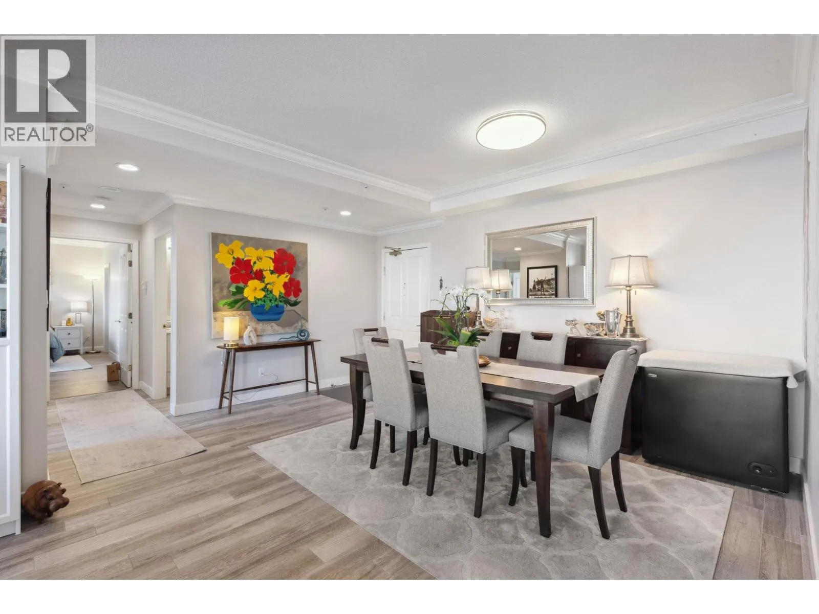 302 3131 DEER RIDGE DRIVE