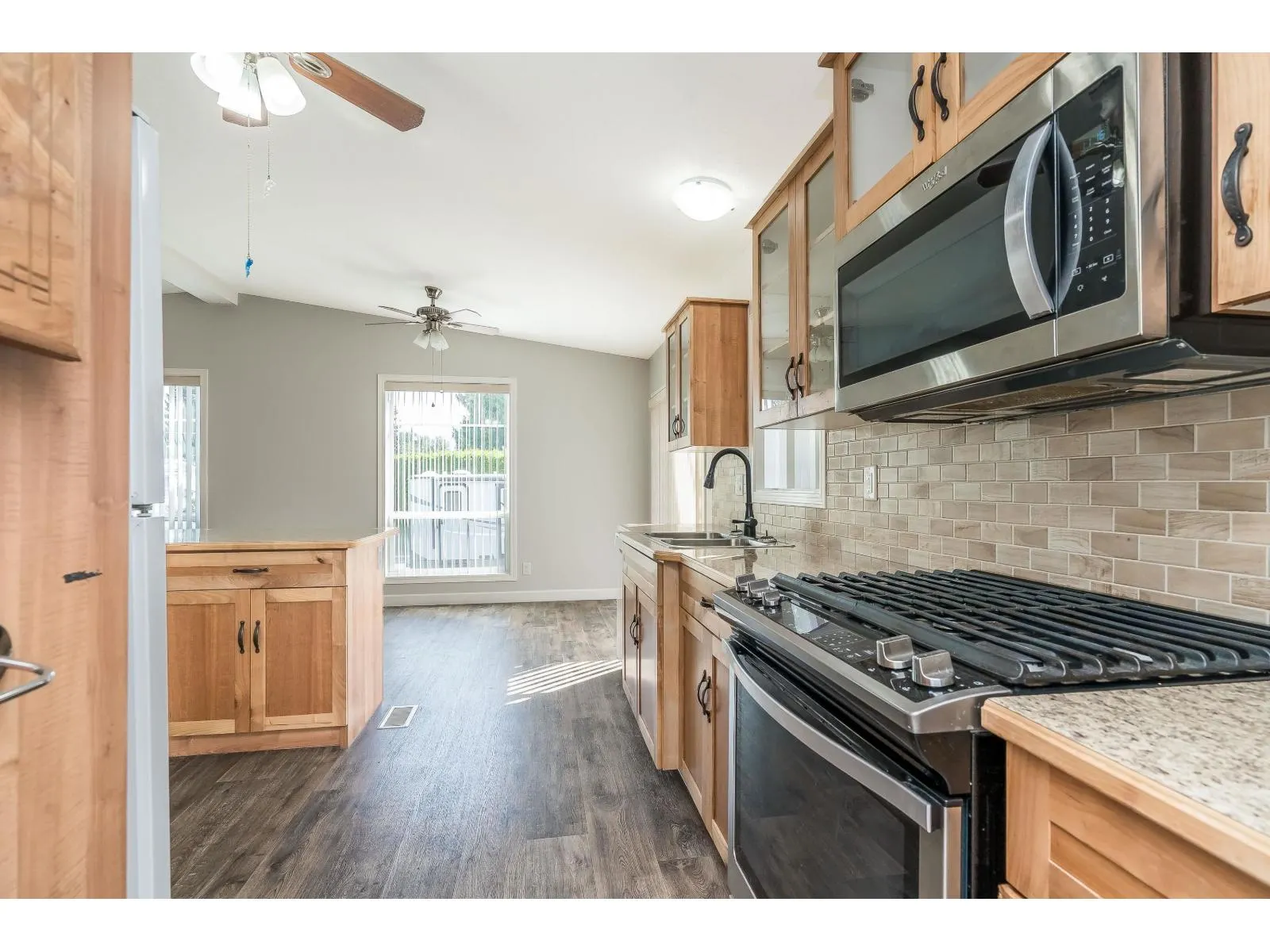 54 6338 VEDDER ROAD|Sardis South