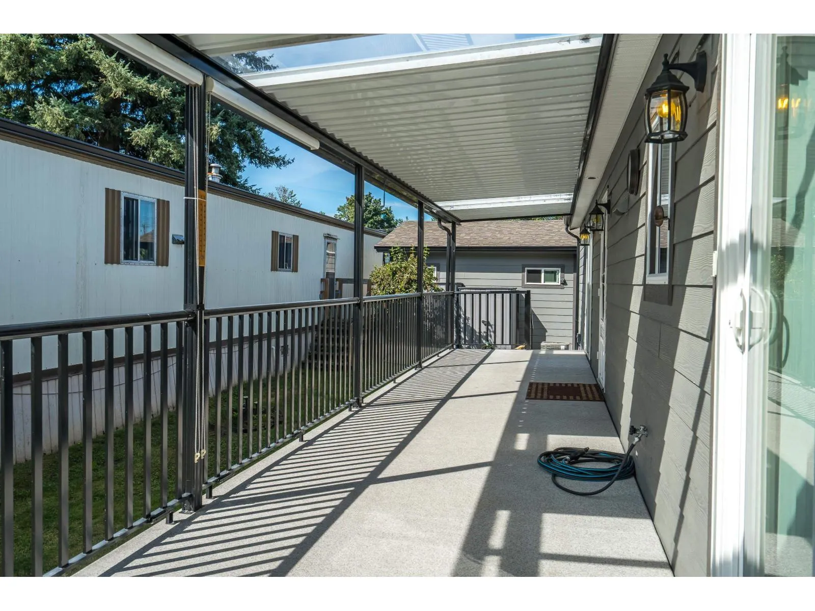 54 6338 VEDDER ROAD|Sardis South