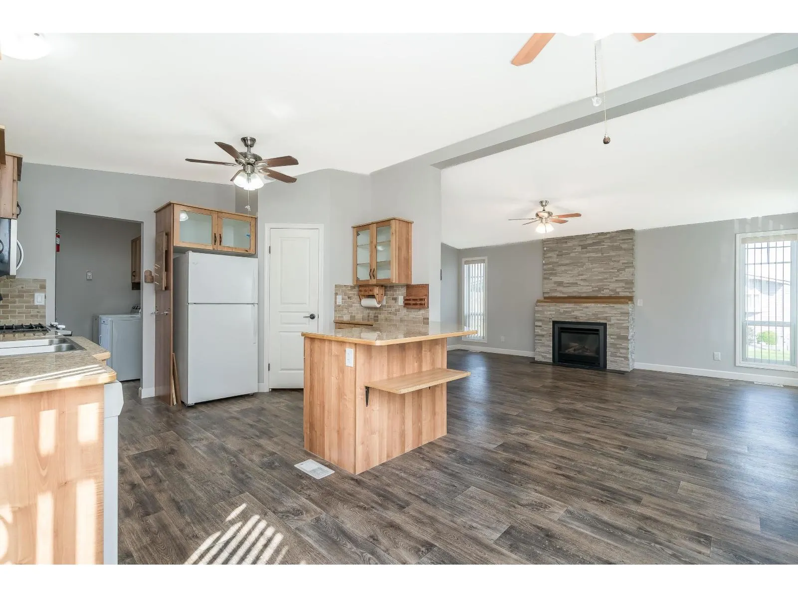 54 6338 VEDDER ROAD|Sardis South