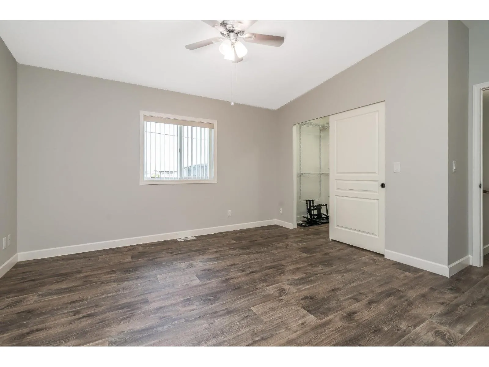 54 6338 VEDDER ROAD|Sardis South