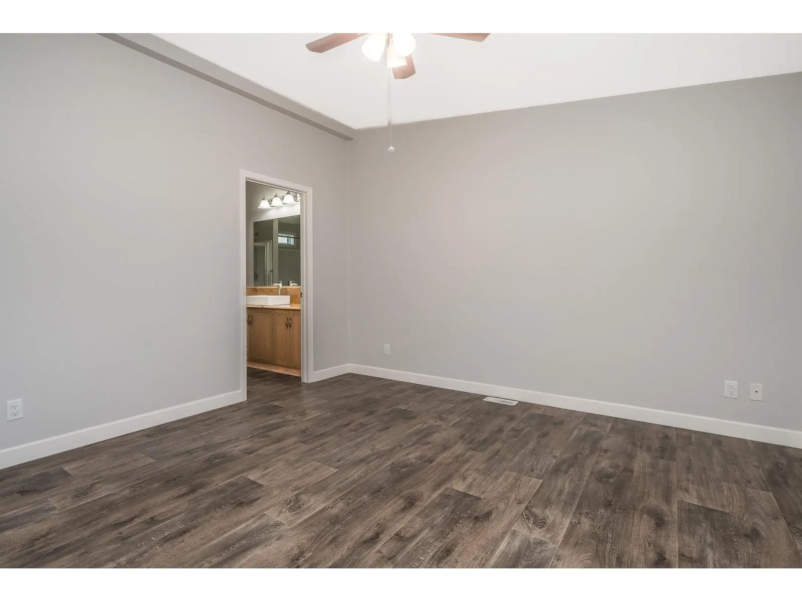 54 6338 VEDDER ROAD|Sardis South