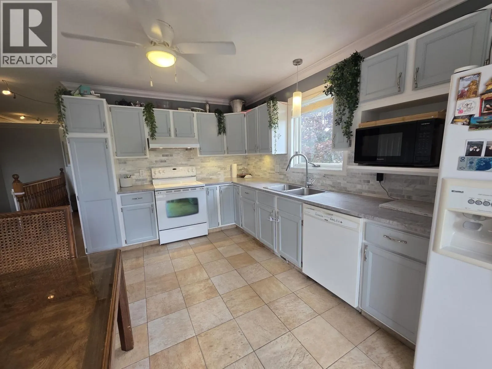 5301 MOUNTAIN VISTA DRIVE