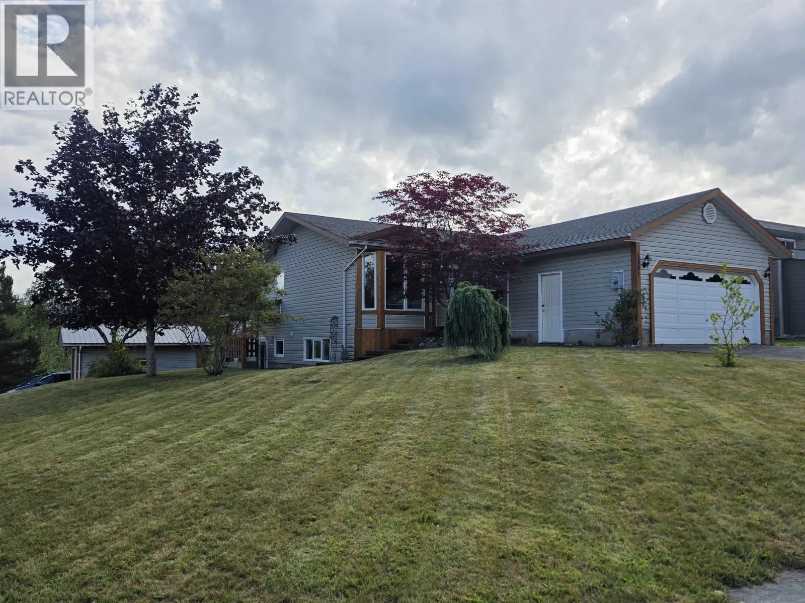 5301 MOUNTAIN VISTA DRIVE