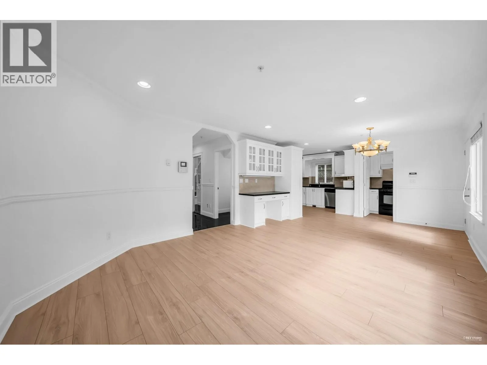 7938 VICTORIA DRIVE