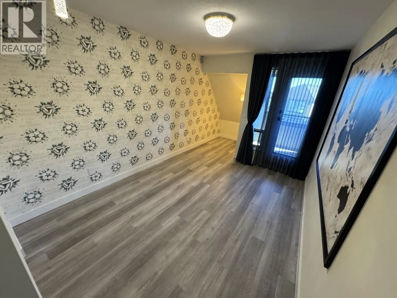 1207 CONFEDERATION DR