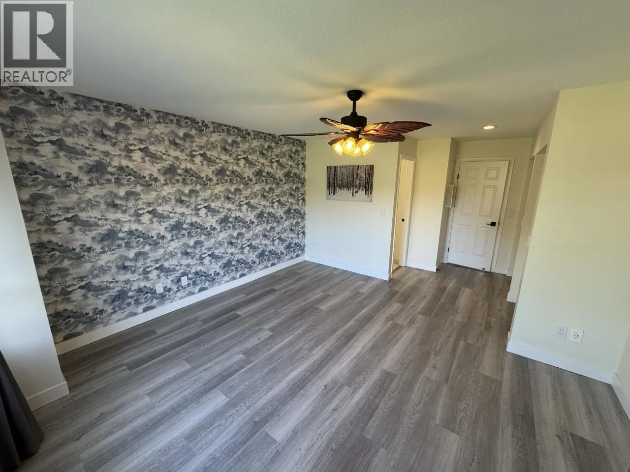 1207 CONFEDERATION DR