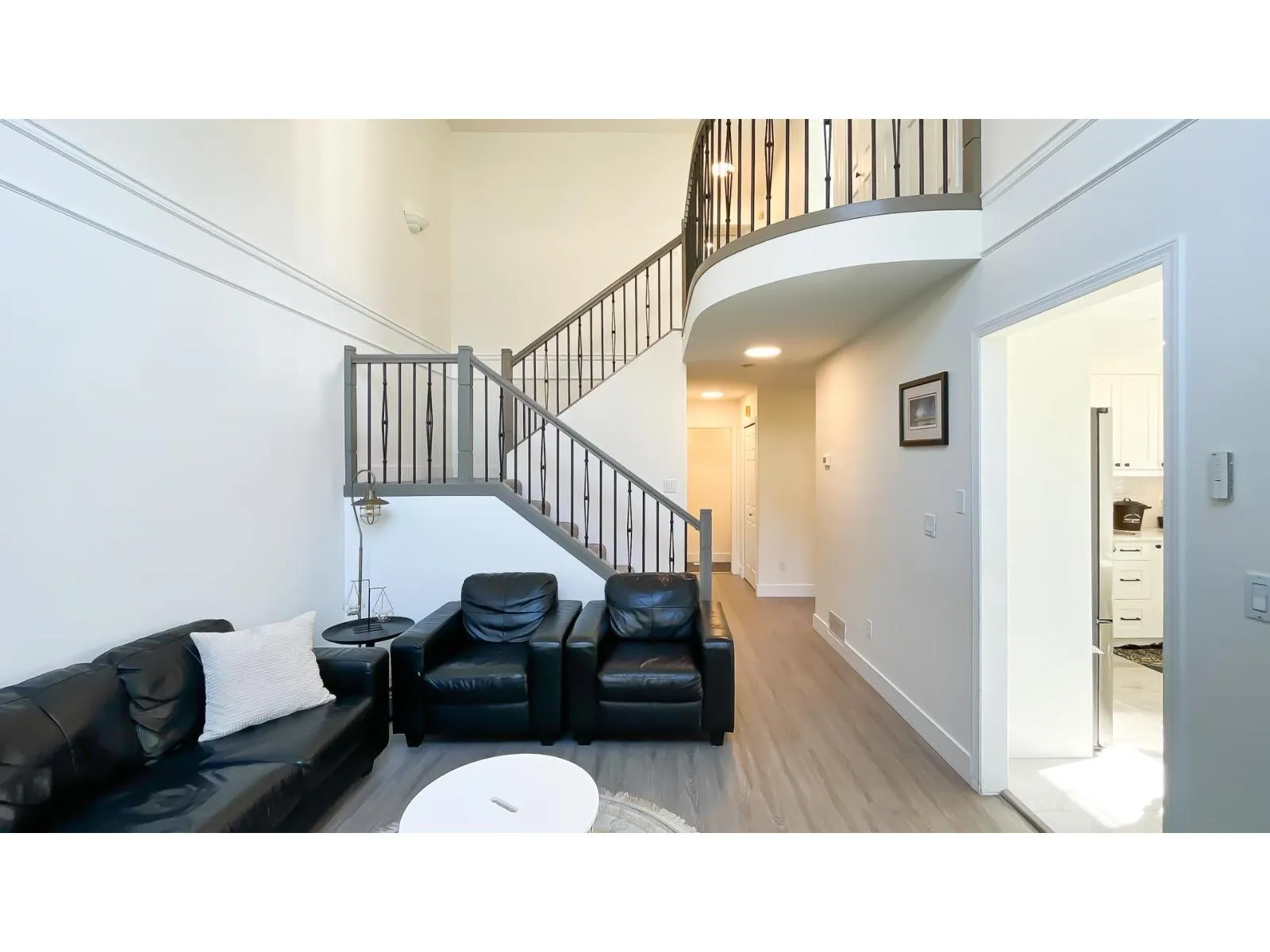 11 15959 82 AVENUE