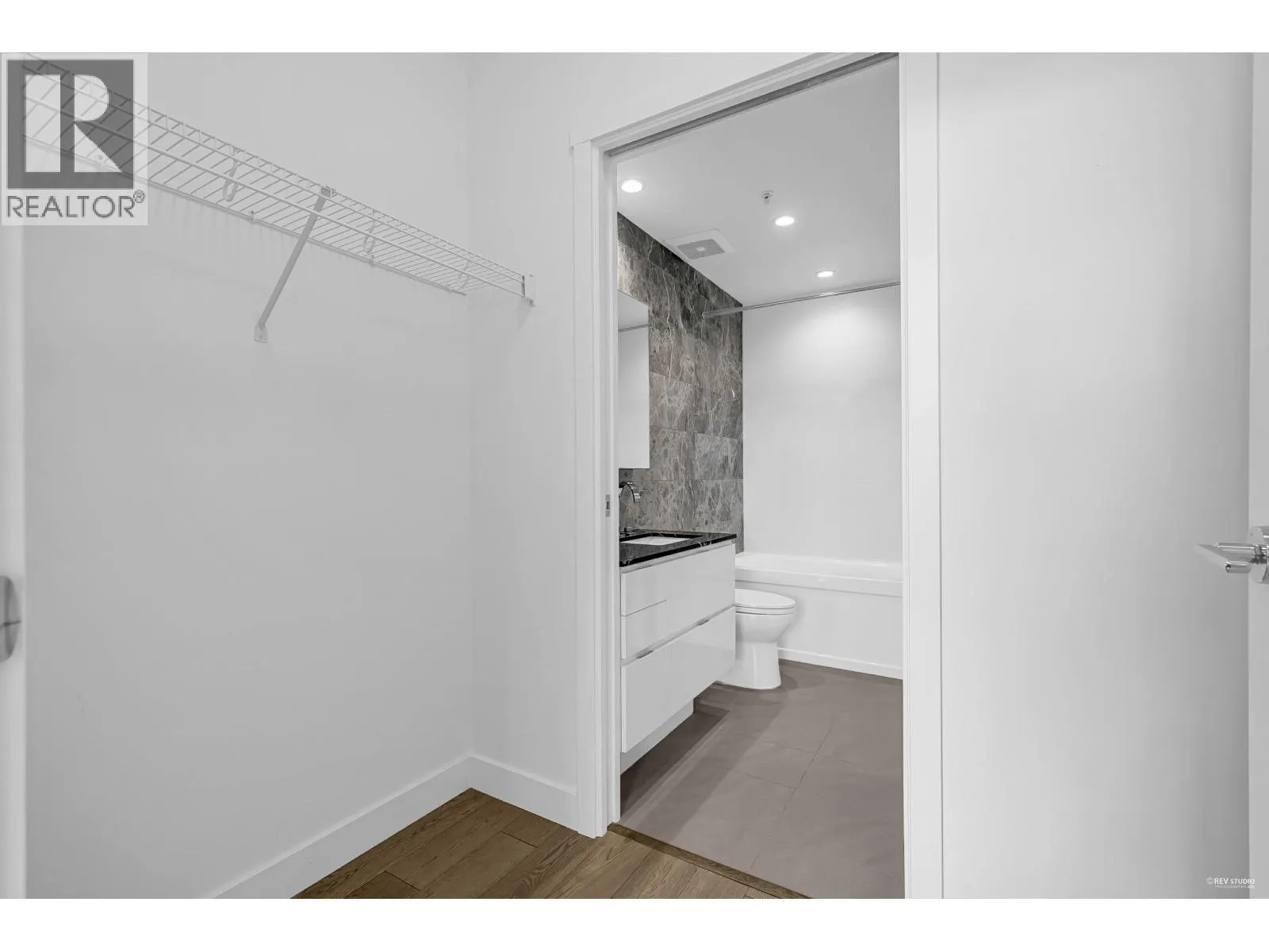 3xx 6733 CAMBIE STREET