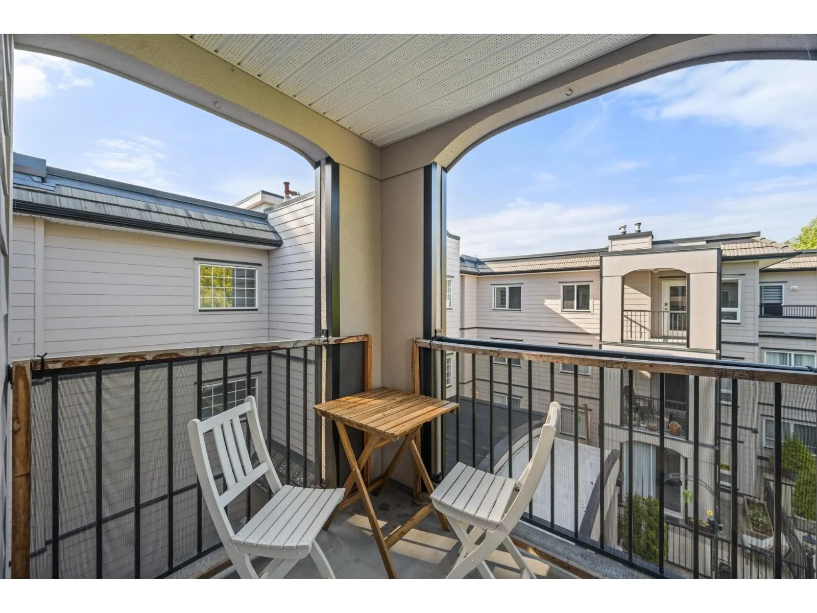 301 1533 BEST STREET