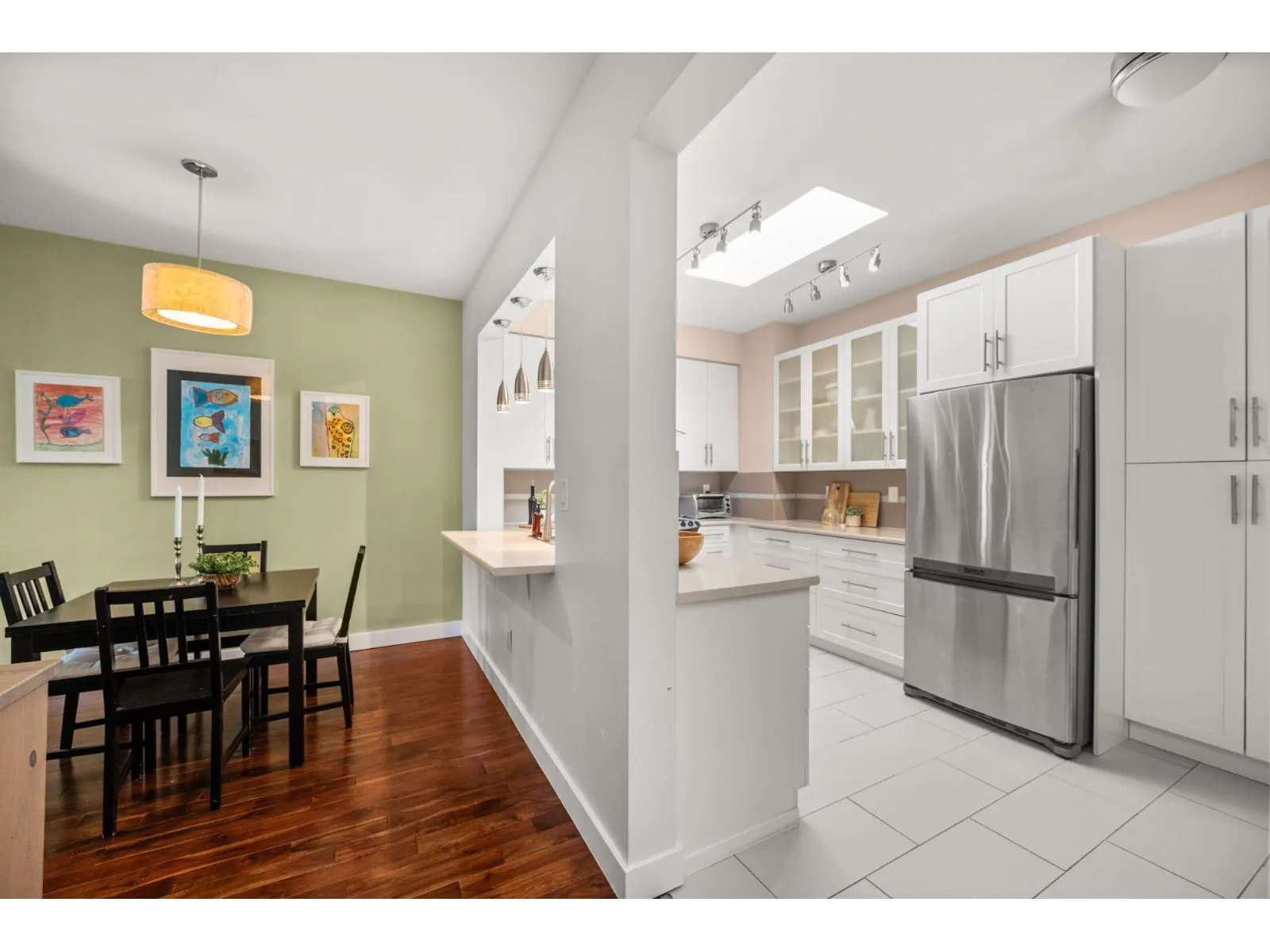 301 1533 BEST STREET