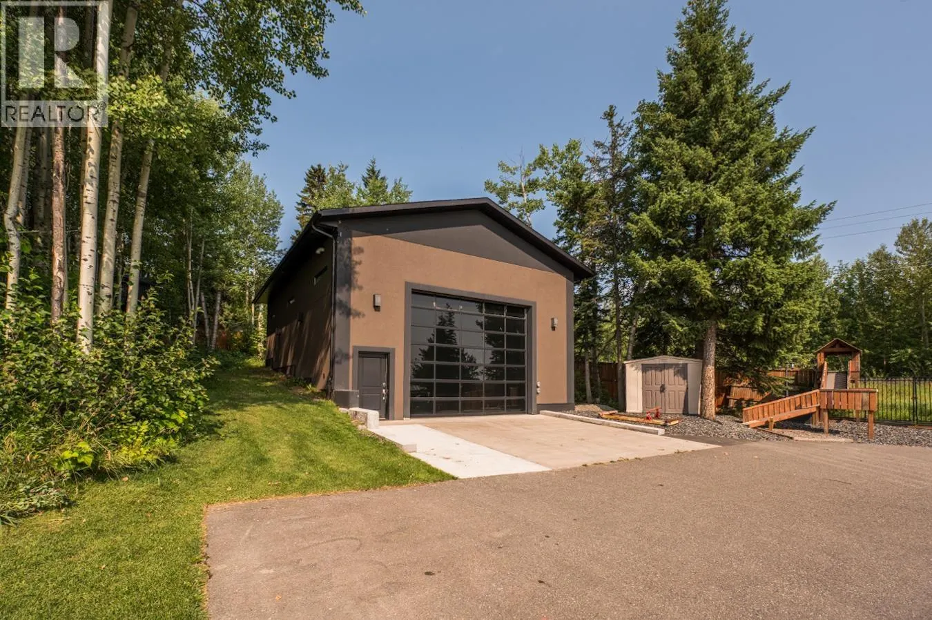2500 MARLEAU DRIVE