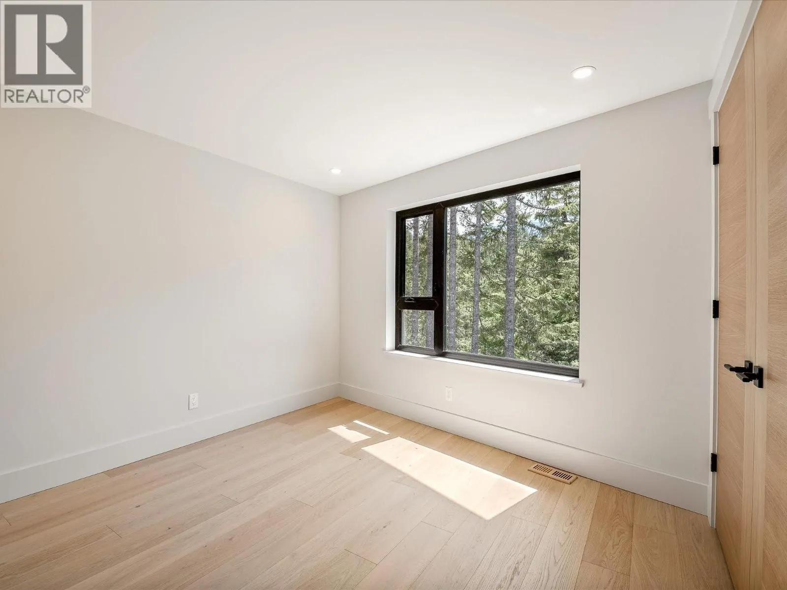 1710 RIVER RUN PLACE