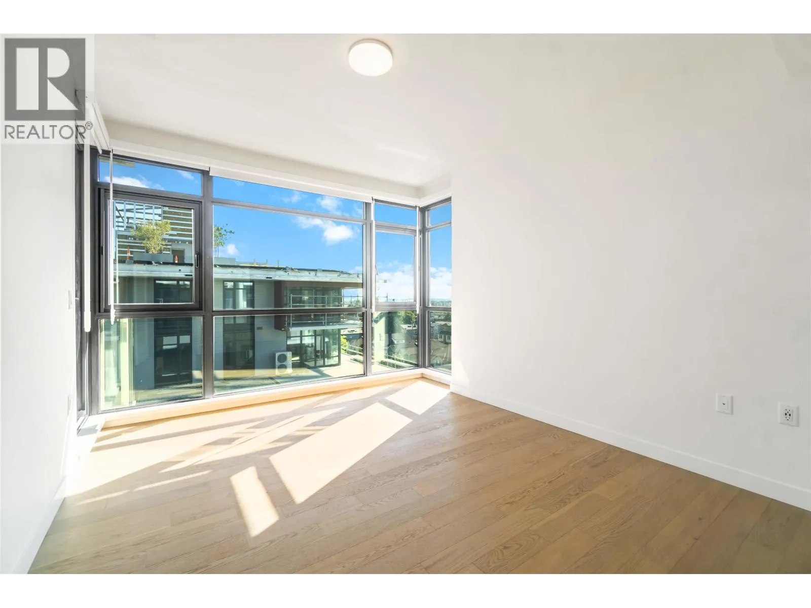 602 8398 OAK