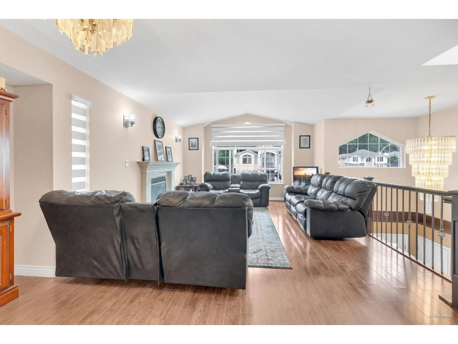 3528 GALIANO DRIVE