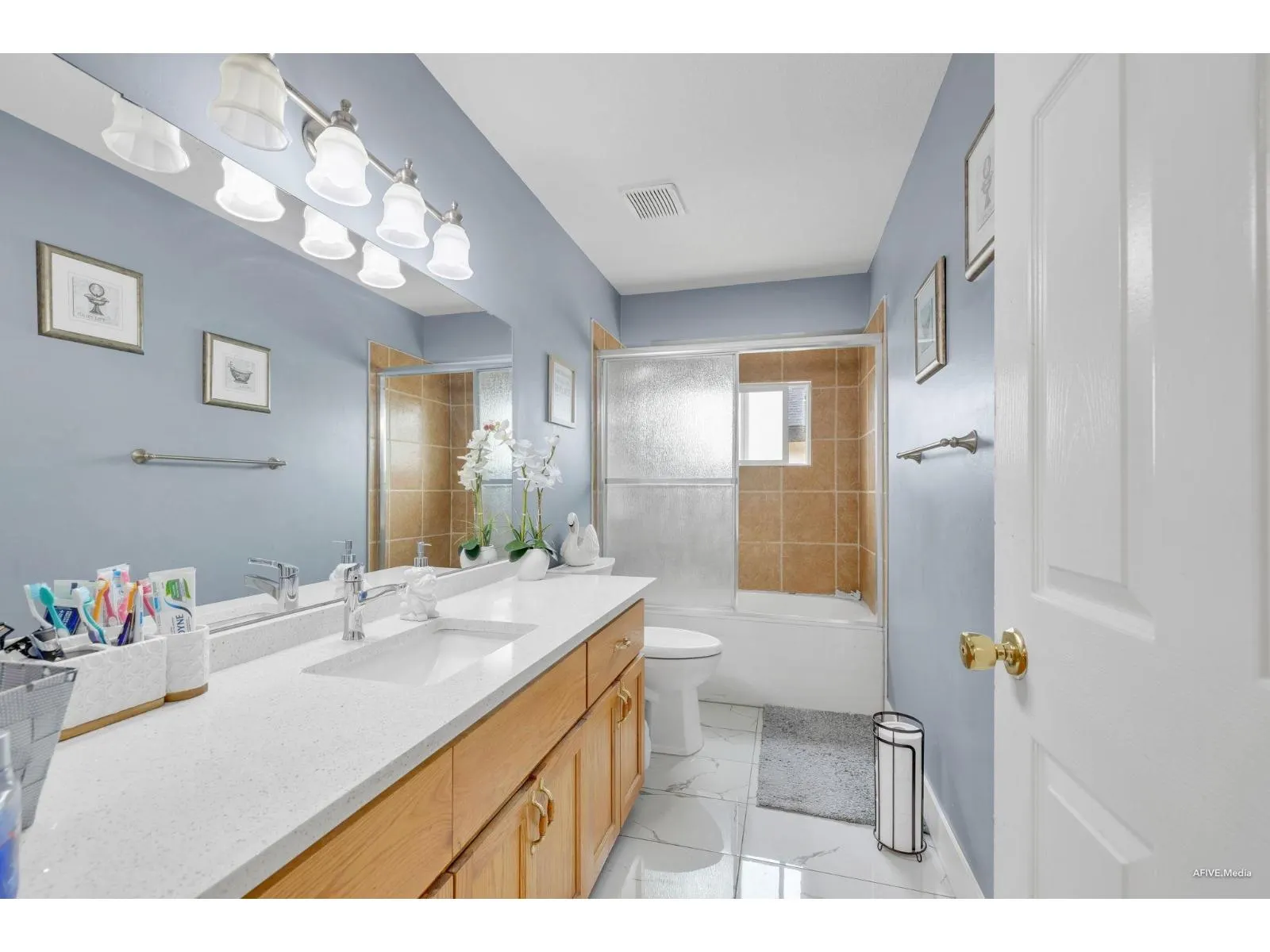3528 GALIANO DRIVE