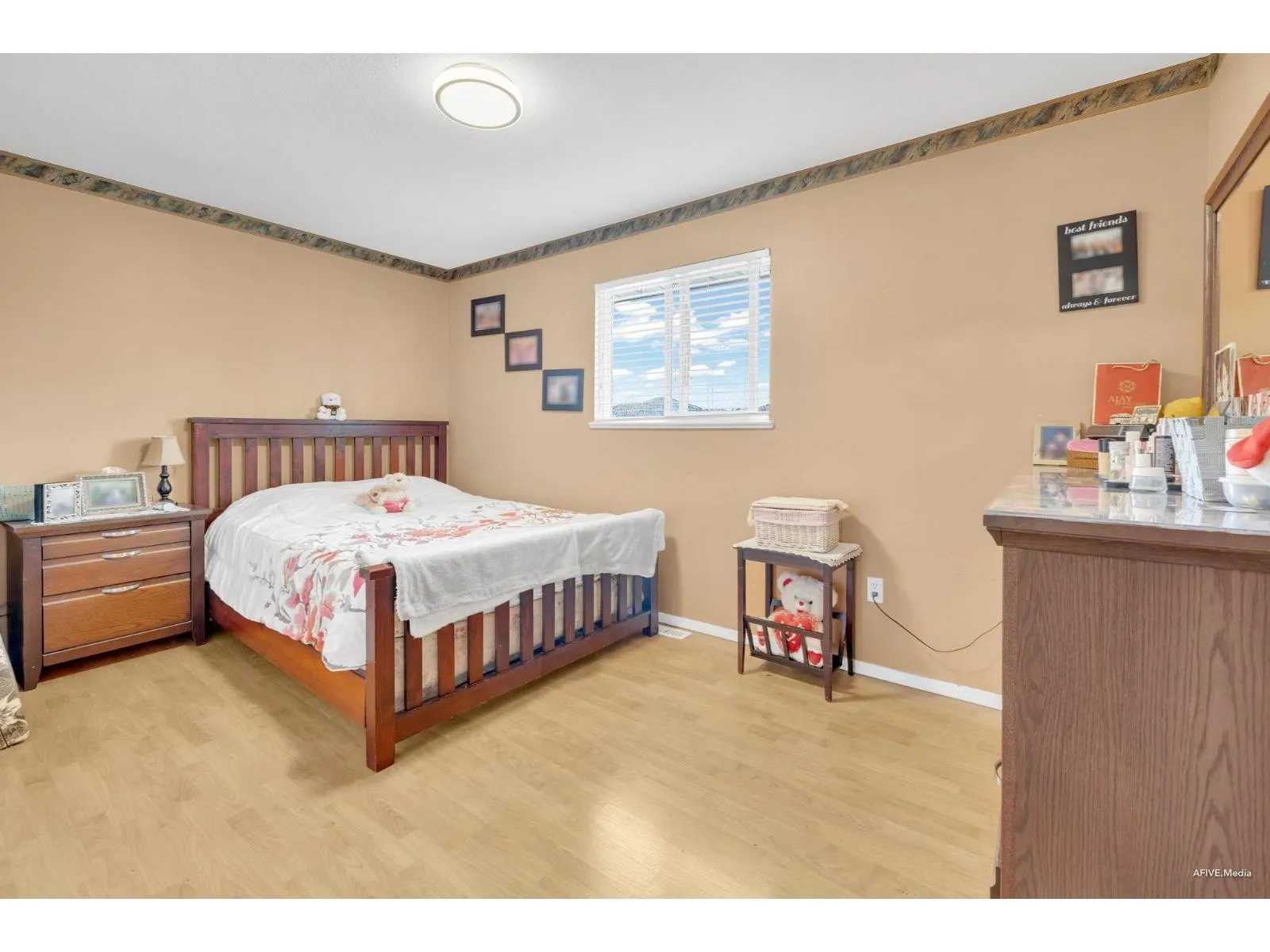3528 GALIANO DRIVE