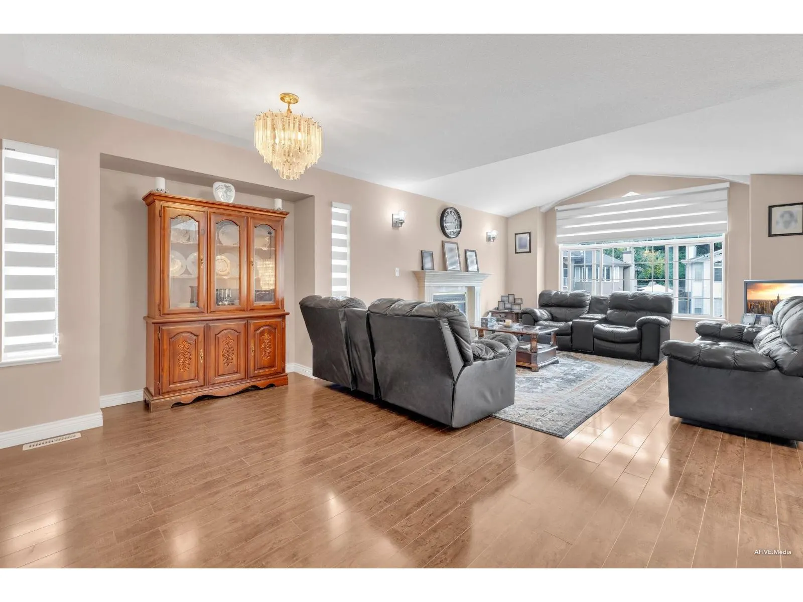 3528 GALIANO DRIVE