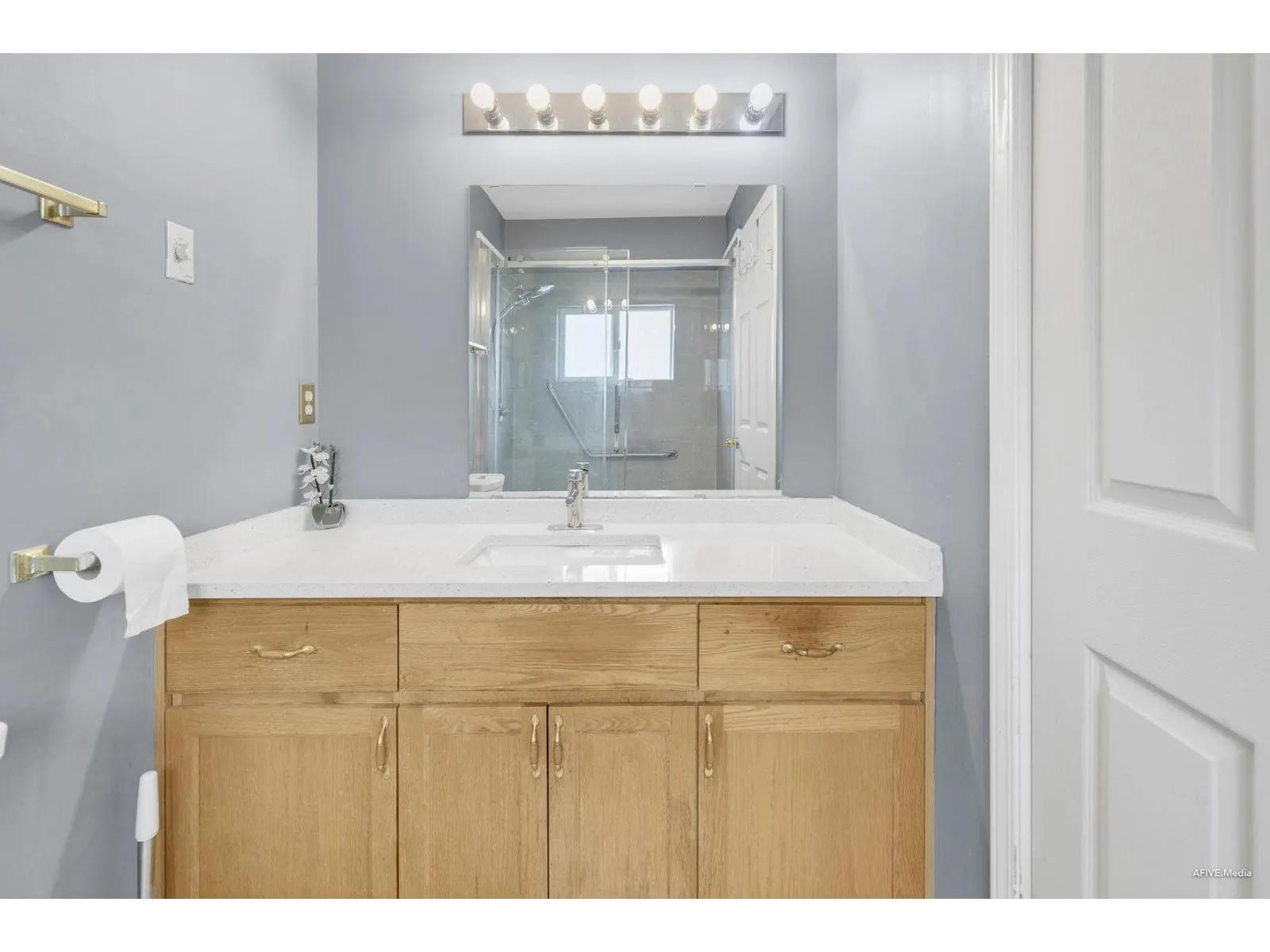 3528 GALIANO DRIVE