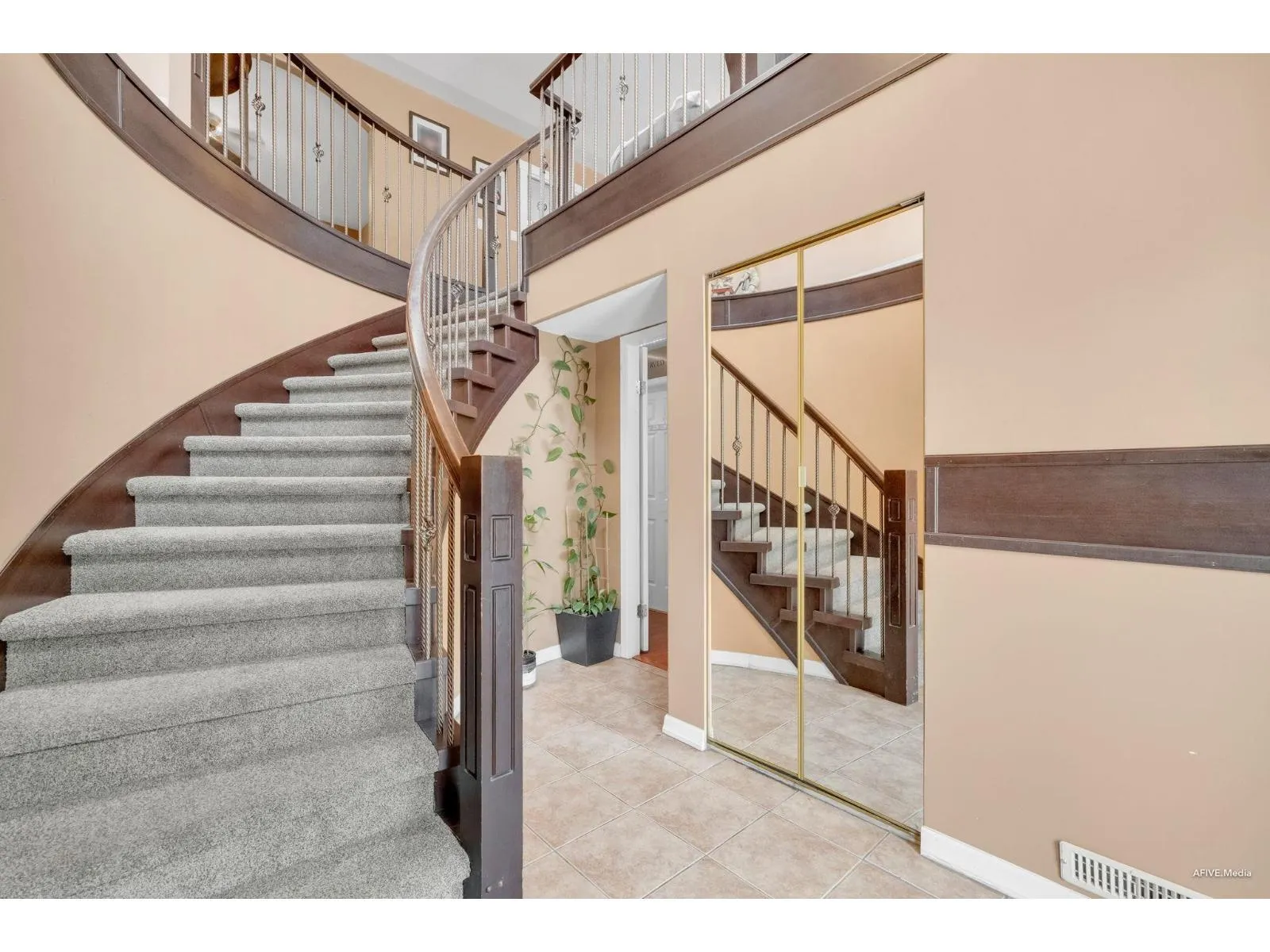 3528 GALIANO DRIVE