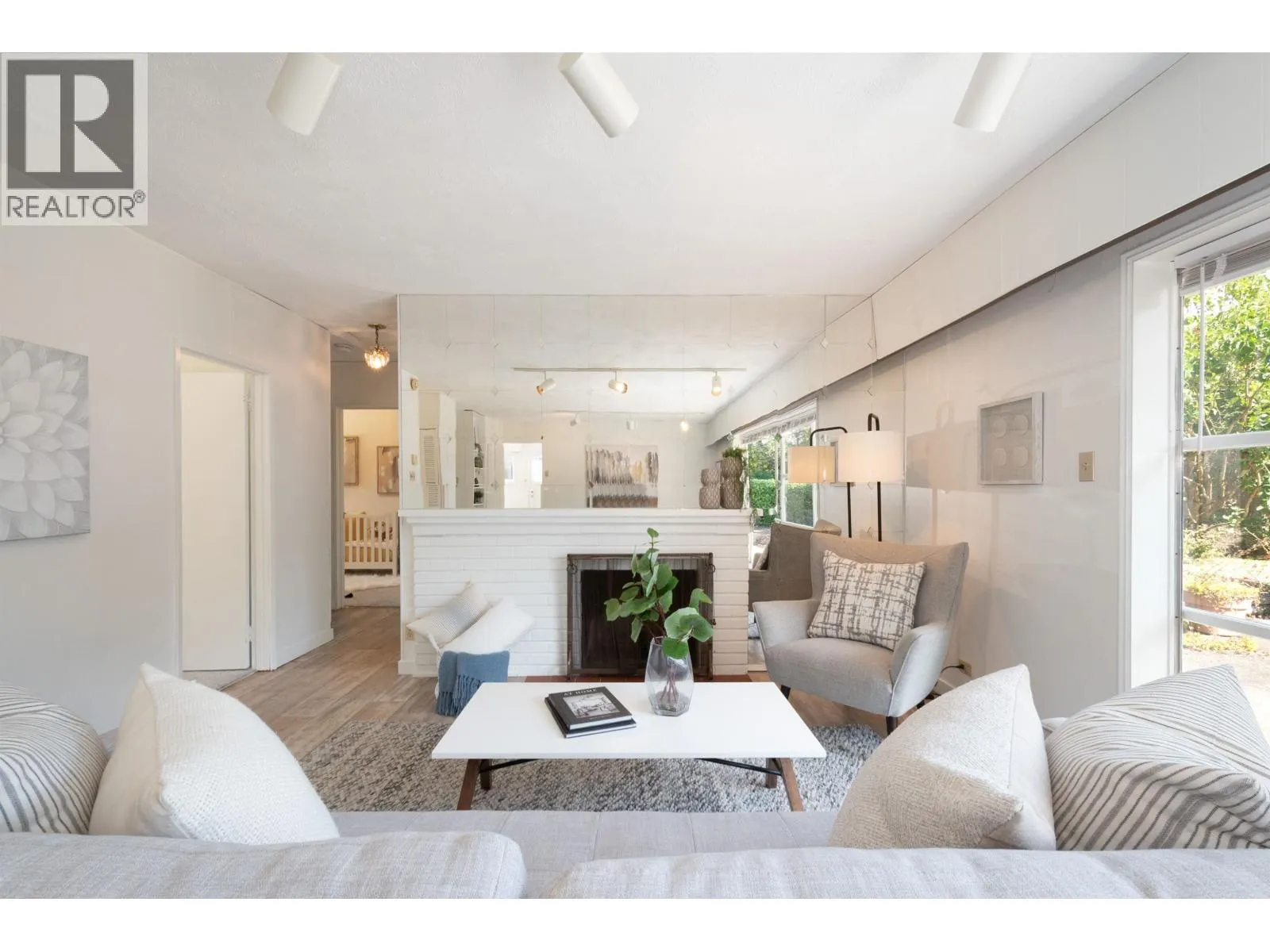 1150 SILVERWOOD CRESCENT