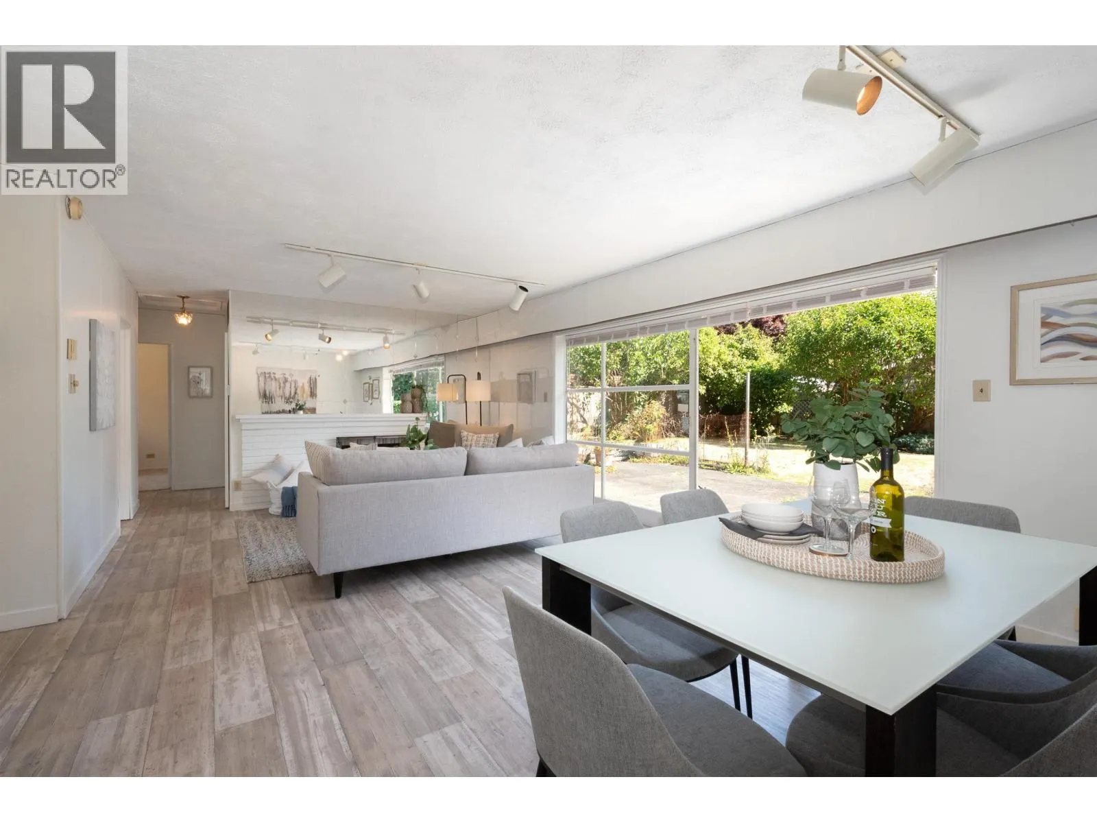 1150 SILVERWOOD CRESCENT