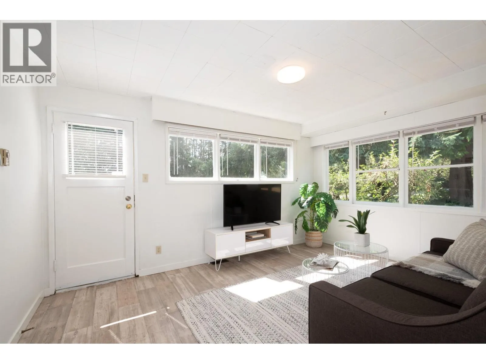 1150 SILVERWOOD CRESCENT