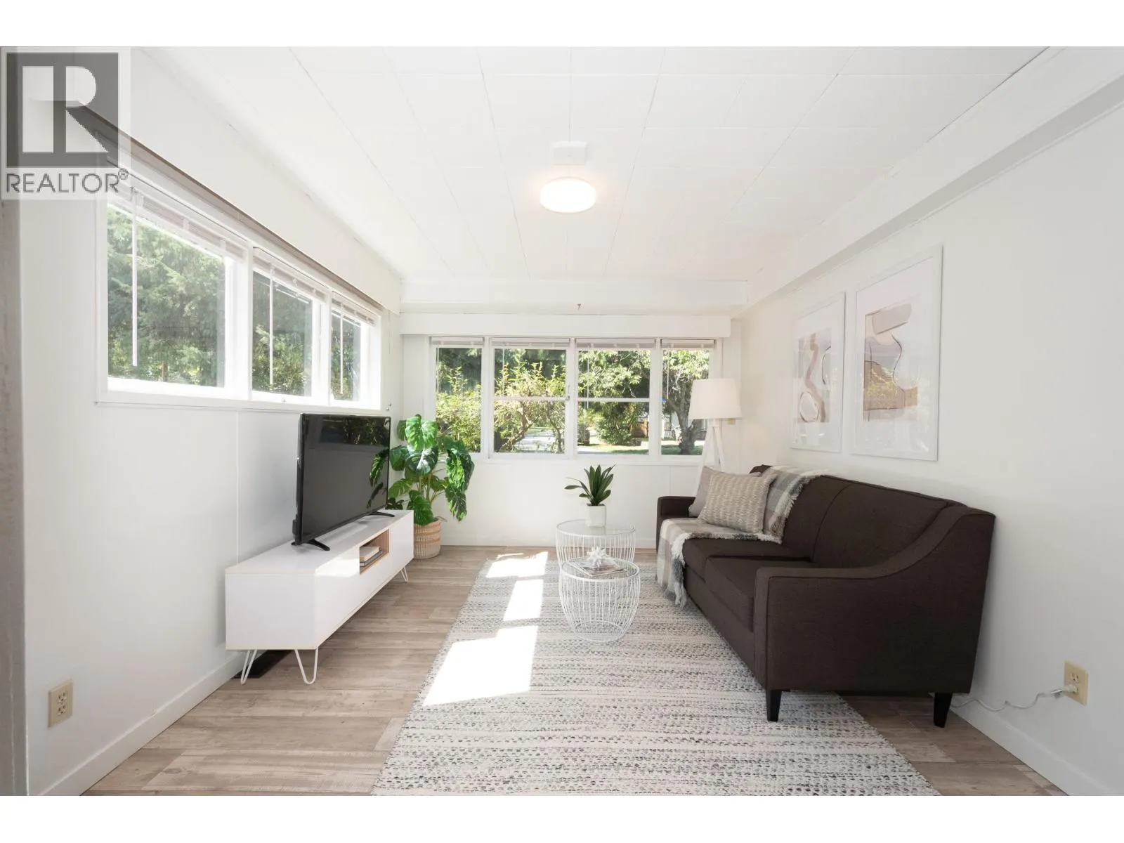 1150 SILVERWOOD CRESCENT