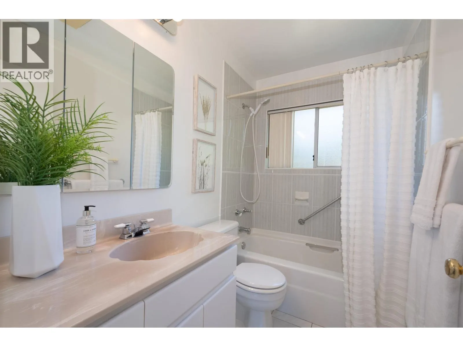 1150 SILVERWOOD CRESCENT