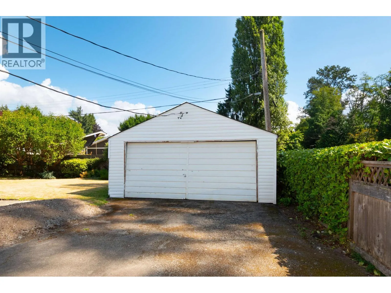 1150 SILVERWOOD CRESCENT