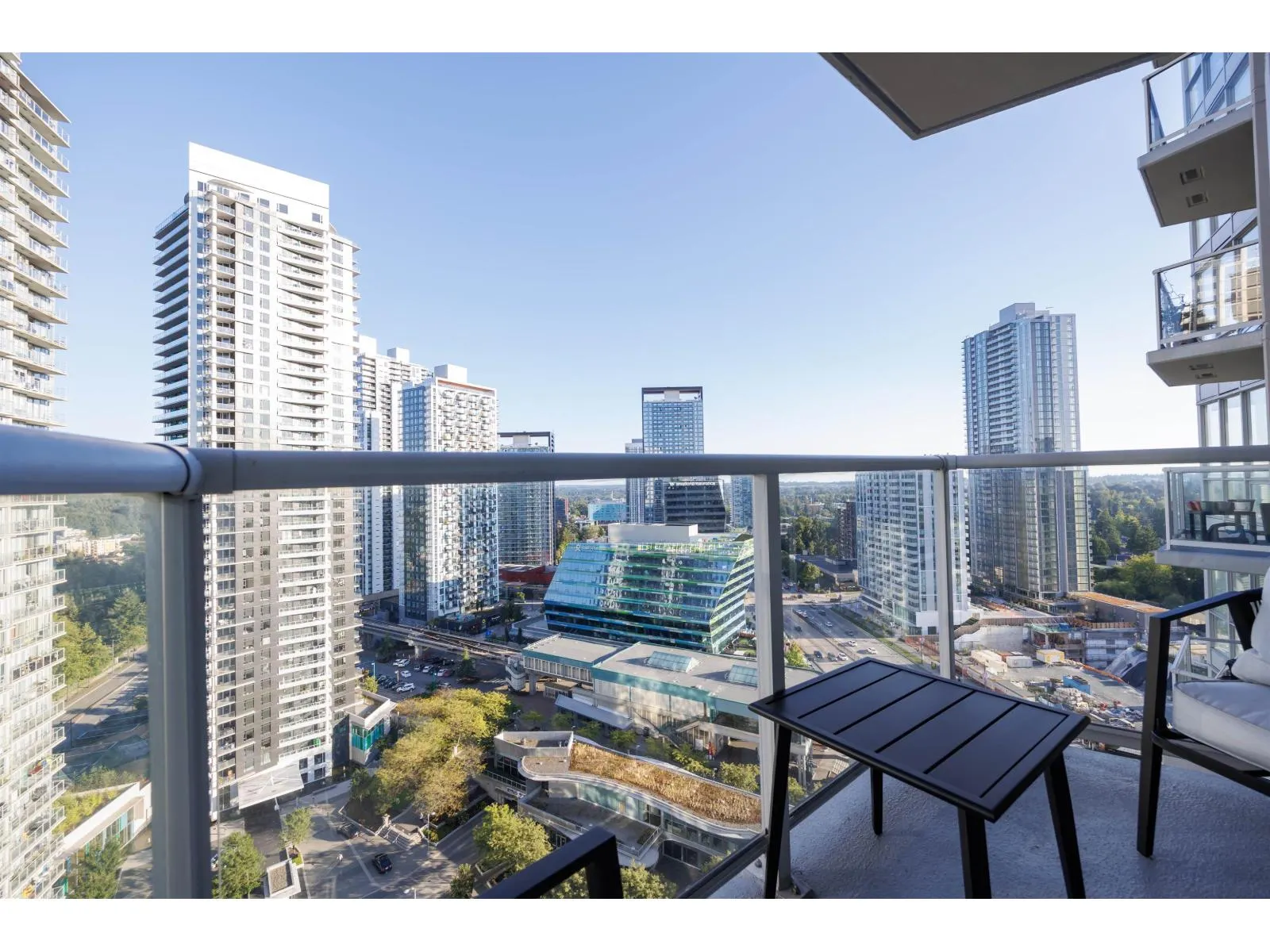 2207 13618 100 AVENUE