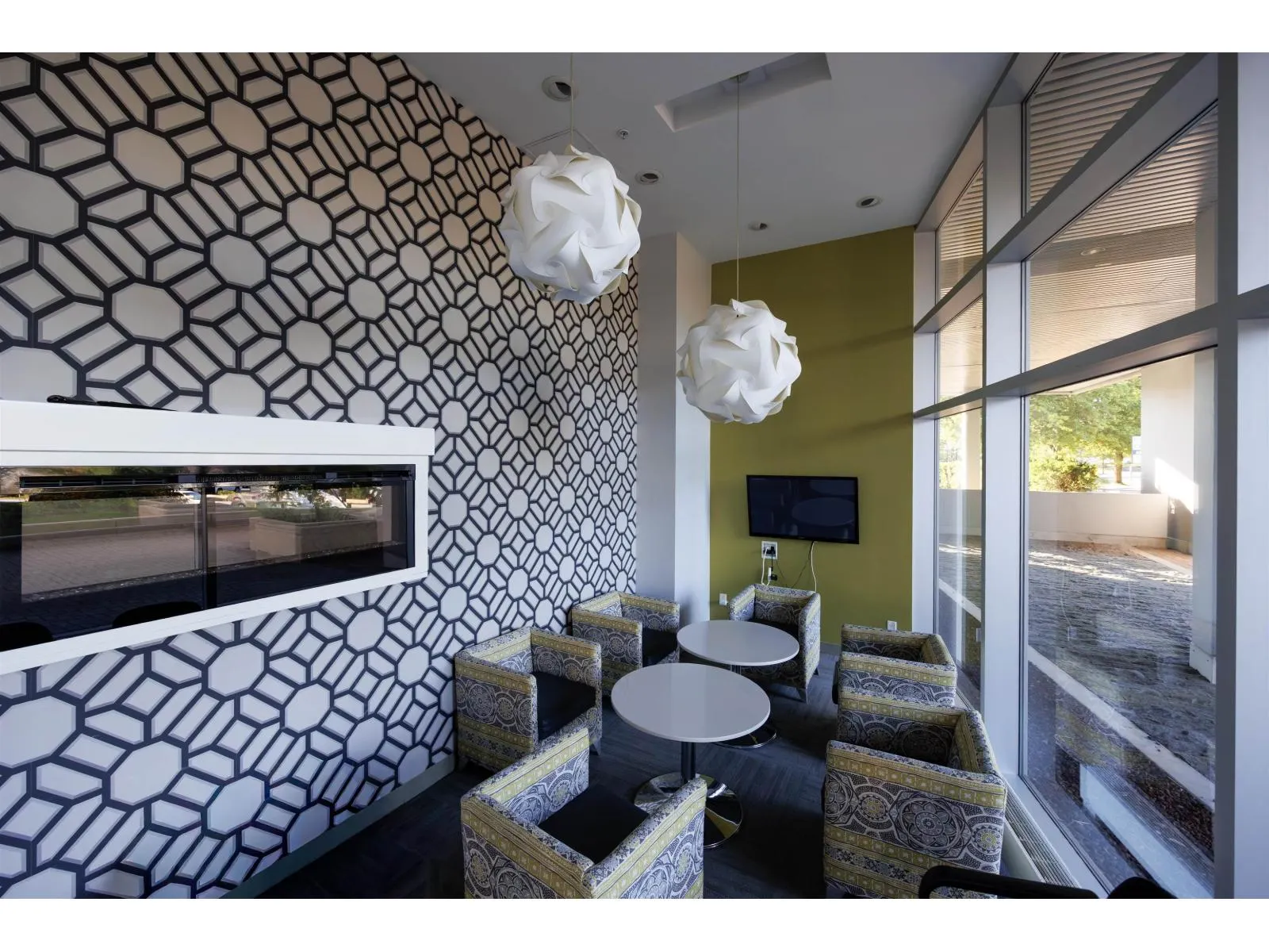2207 13618 100 AVENUE