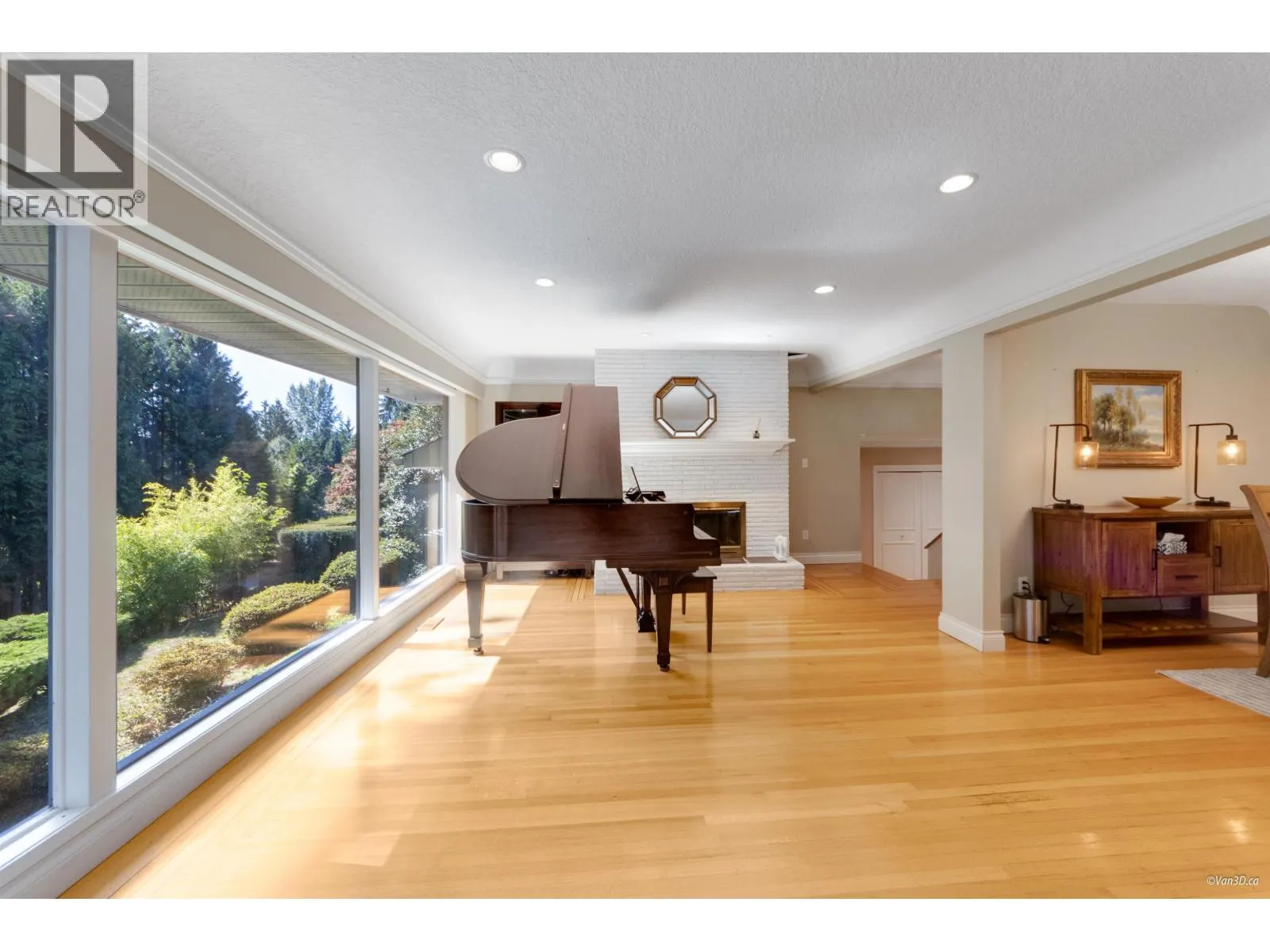 651 KENWOOD ROAD