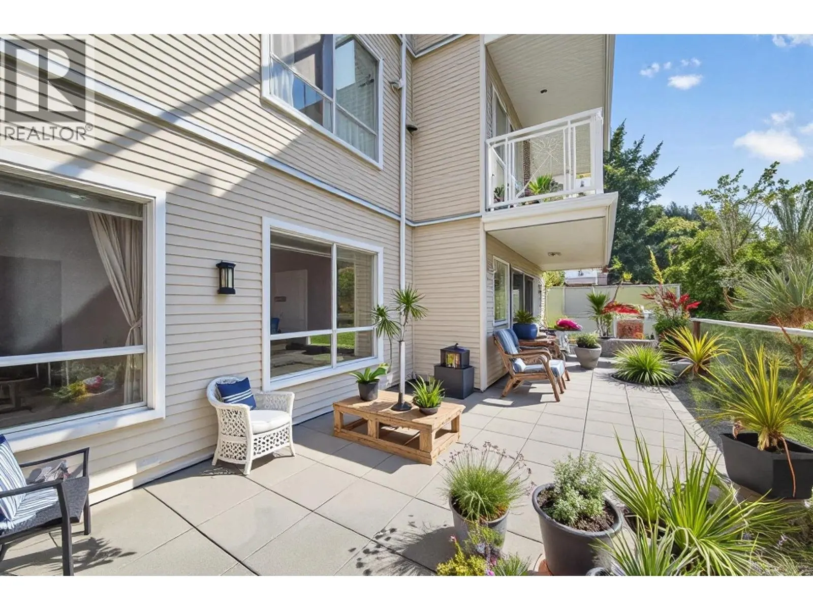 114 3400 SE MARINE DRIVE