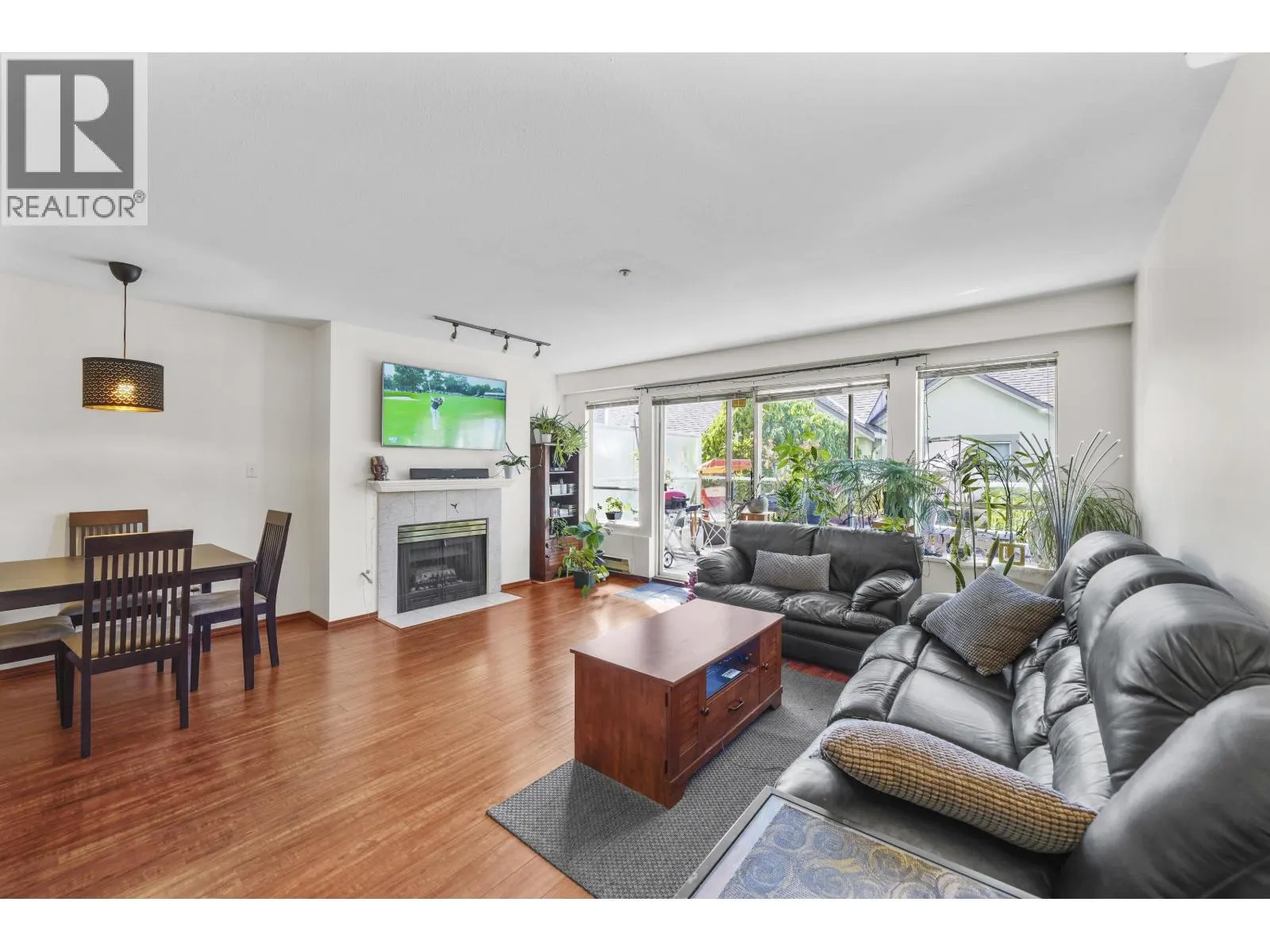 114 3400 SE MARINE DRIVE
