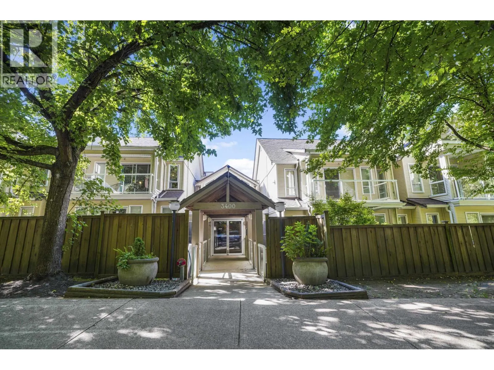 114 3400 SE MARINE DRIVE