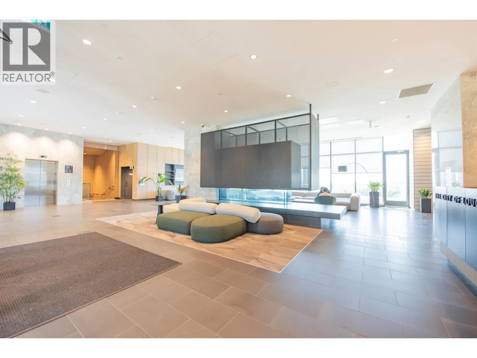 3704 3809 EVERGREEN PLACE