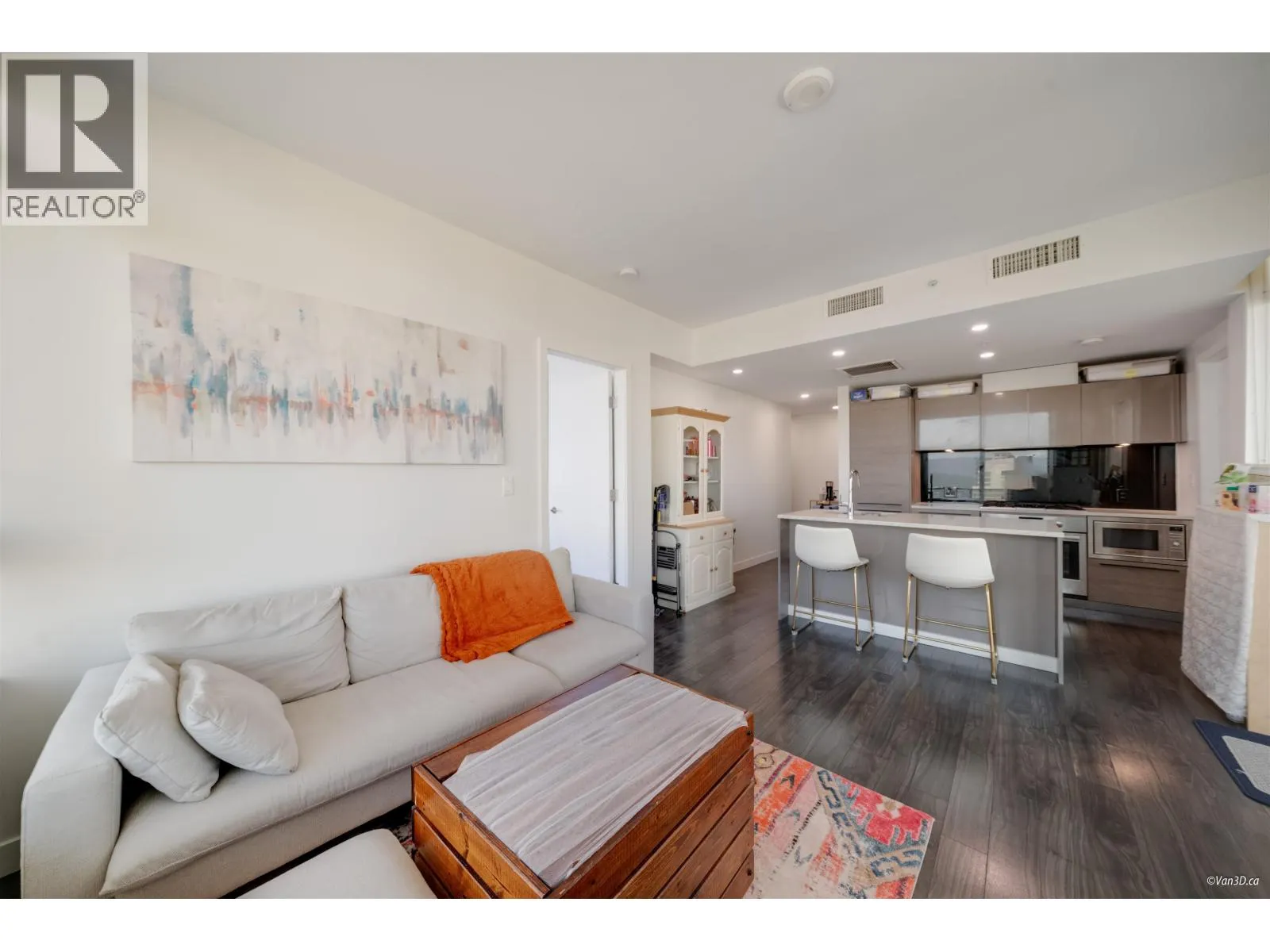 1308 6383 MCKAY AVENUE