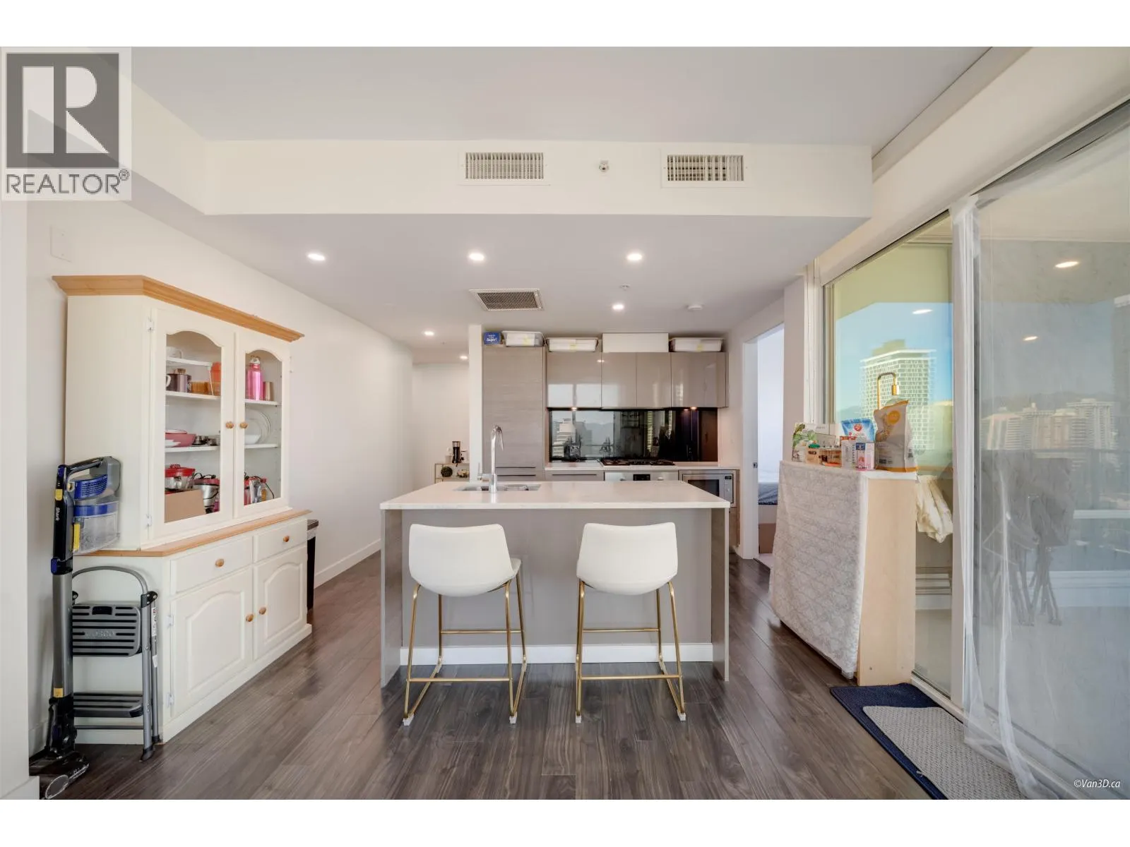 1308 6383 MCKAY AVENUE