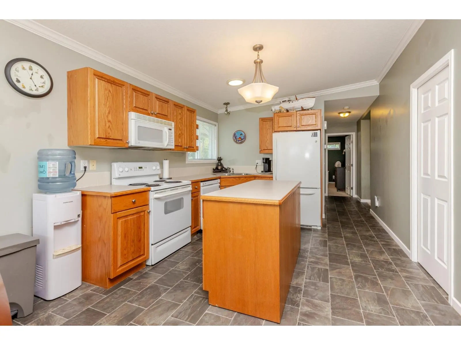 182 1840 160 STREET