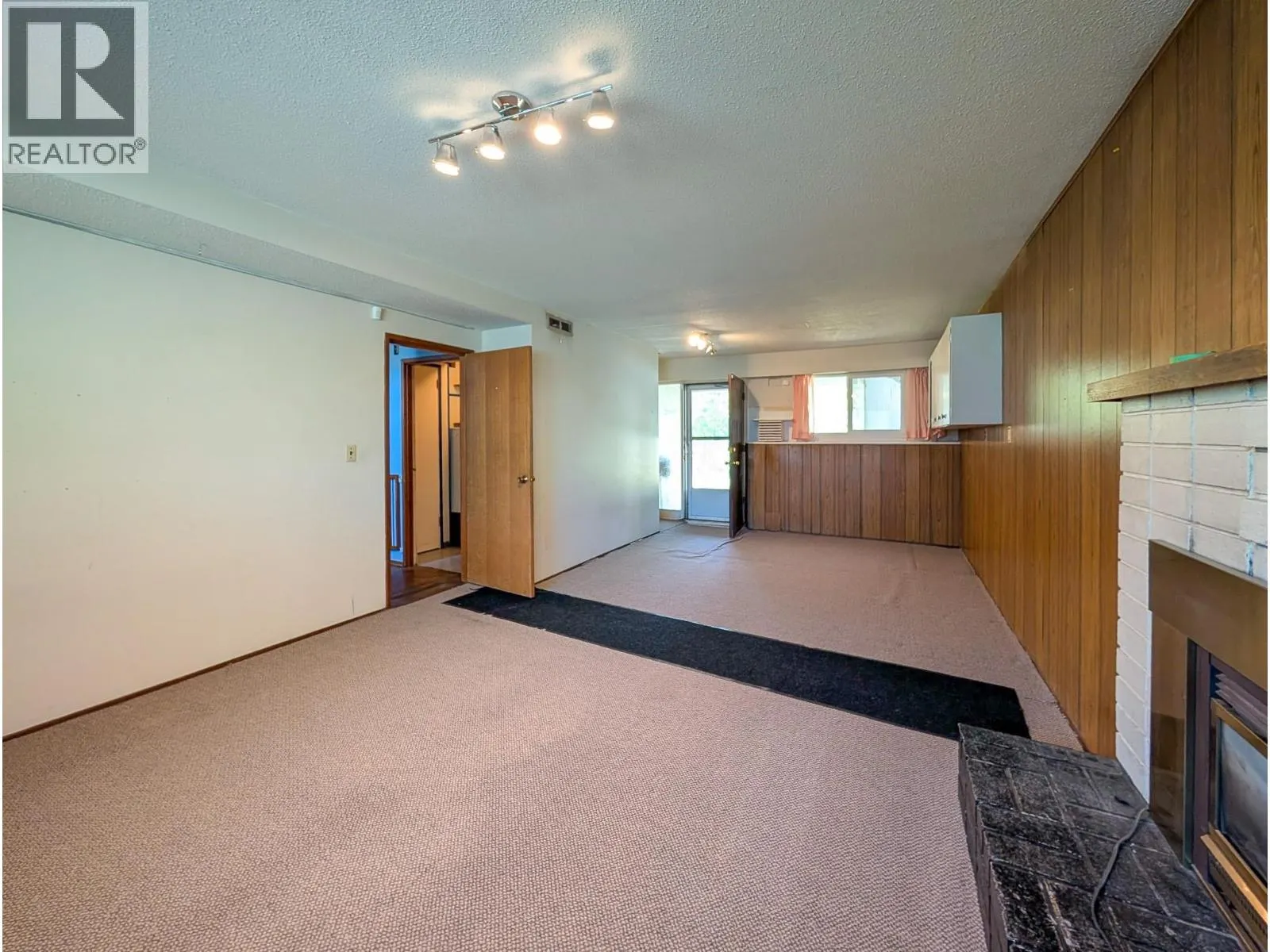 1157 BABINE CRESCENT